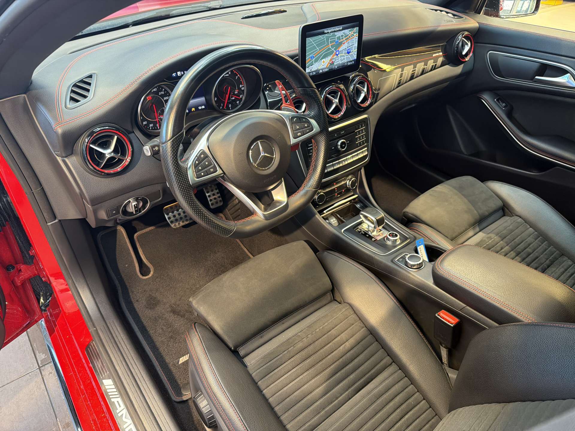MERCEDES-BENZ CLA 45 AMG 381PS 4Matic Speedshift-Automat-image-5