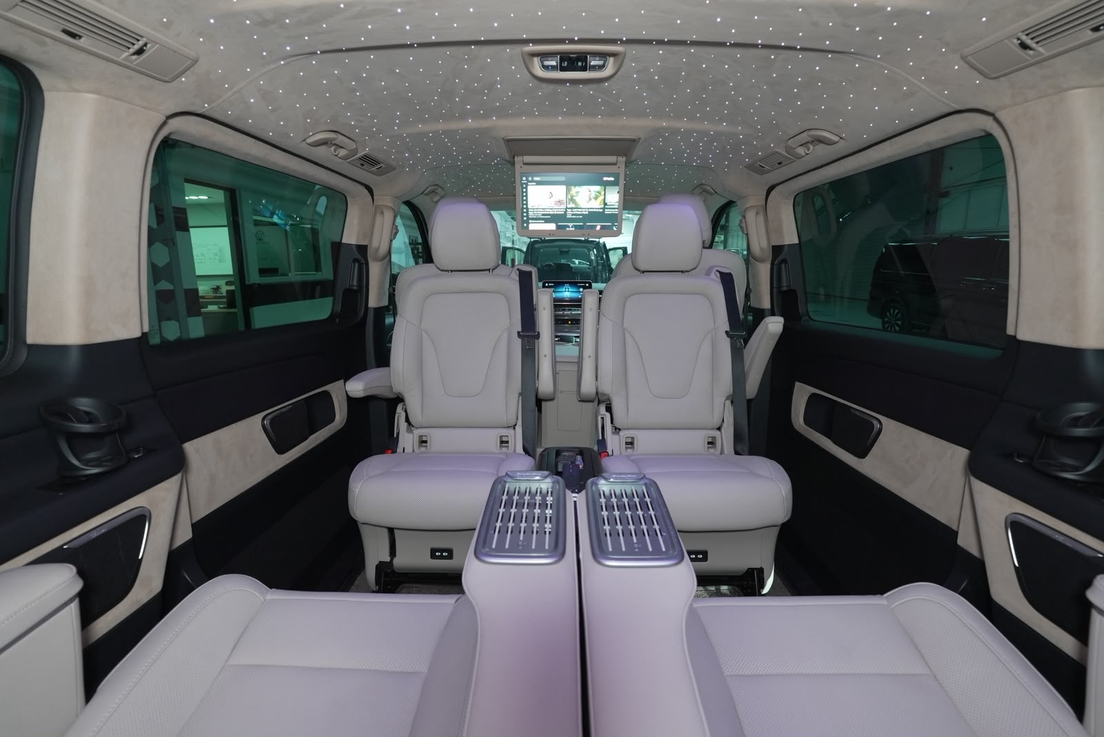 MERCEDES-BENZ MERCEDES-BENZ V 300 d | Exclusive Luxury VIP Umbau | Maybach-Sitze | Sternenhimmel-image-5