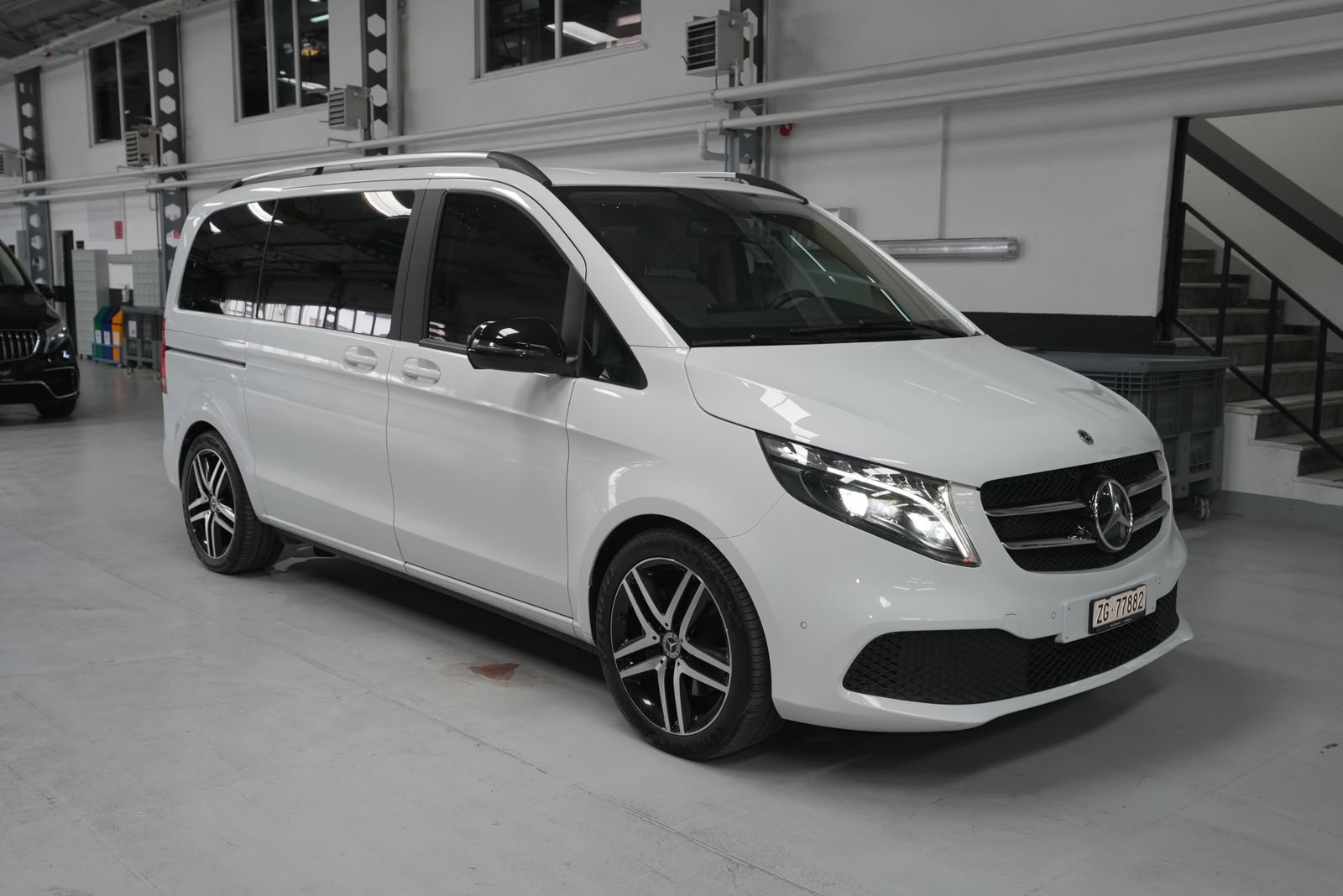 MERCEDES-BENZ MERCEDES-BENZ V 300 d | Exclusive Luxury VIP Umbau | Maybach-Sitze | Sternenhimmel-image-1