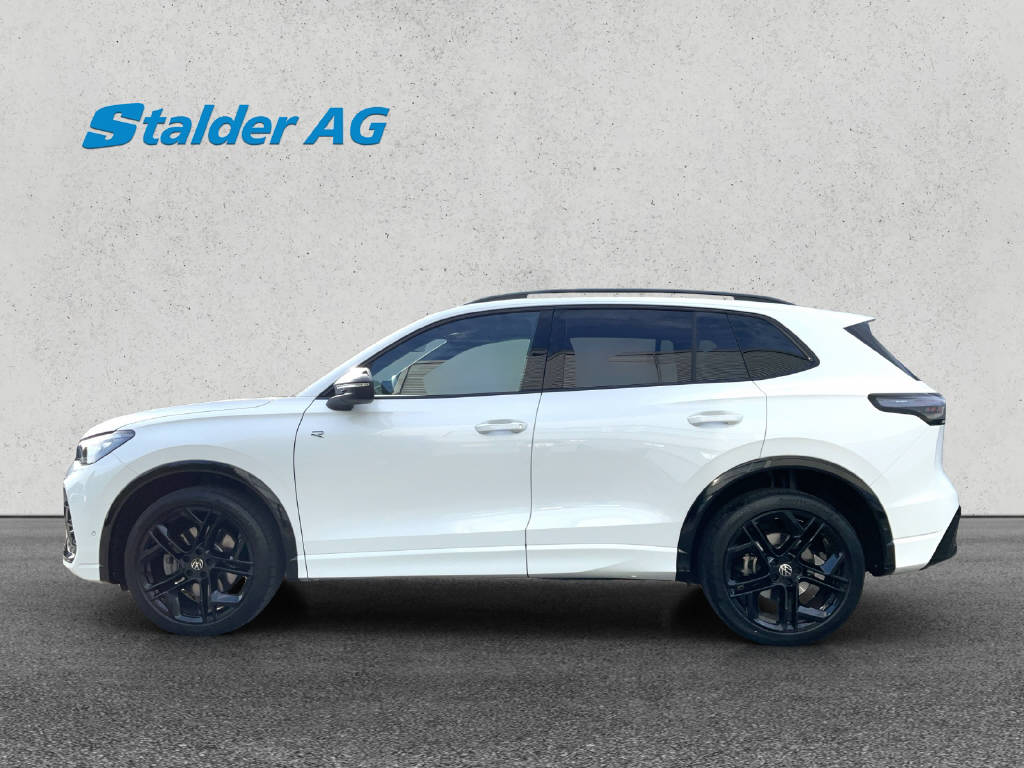 VW Tiguan 2.0 TSI R-Line DSG 4motion-image-2