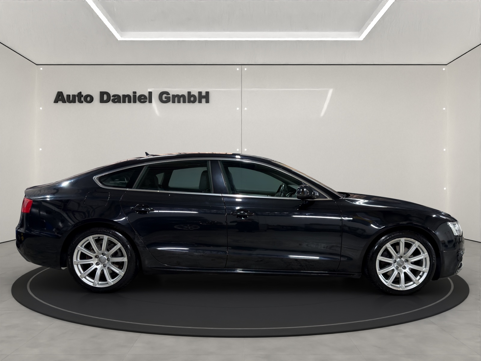AUDI A5 Sportback 2.0 TDI quattro S-tronic / S-line-image-4