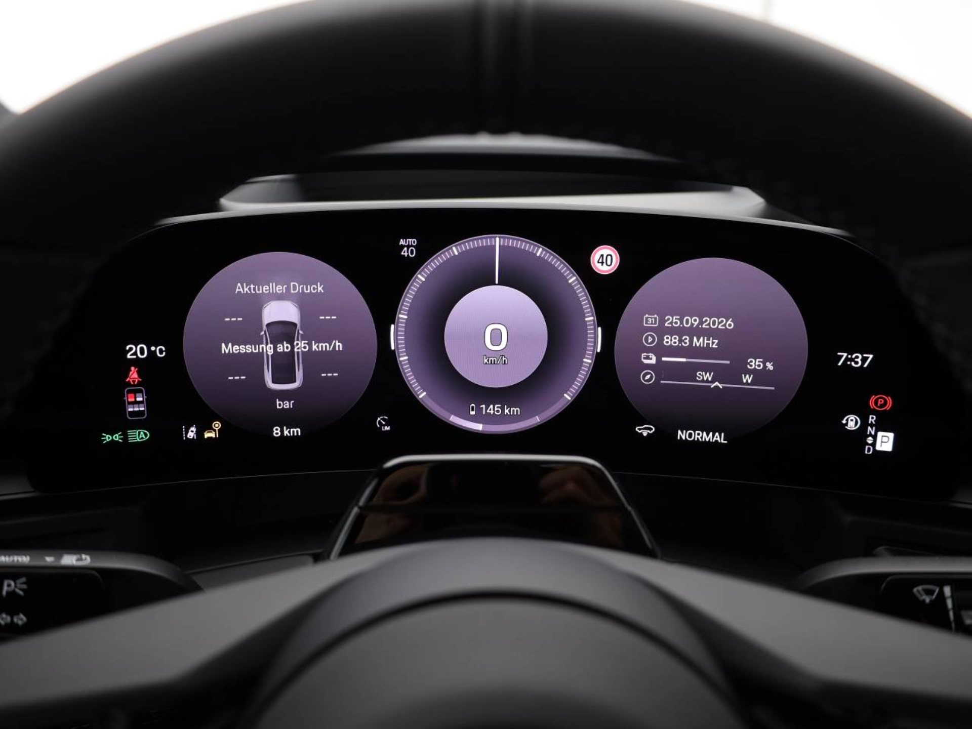 PORSCHE Cayenne S Coupé Electric-image-9