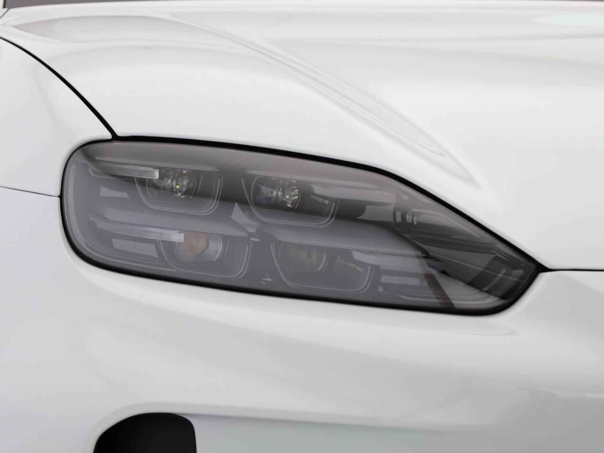 PORSCHE Cayenne S Coupé Electric-image-7