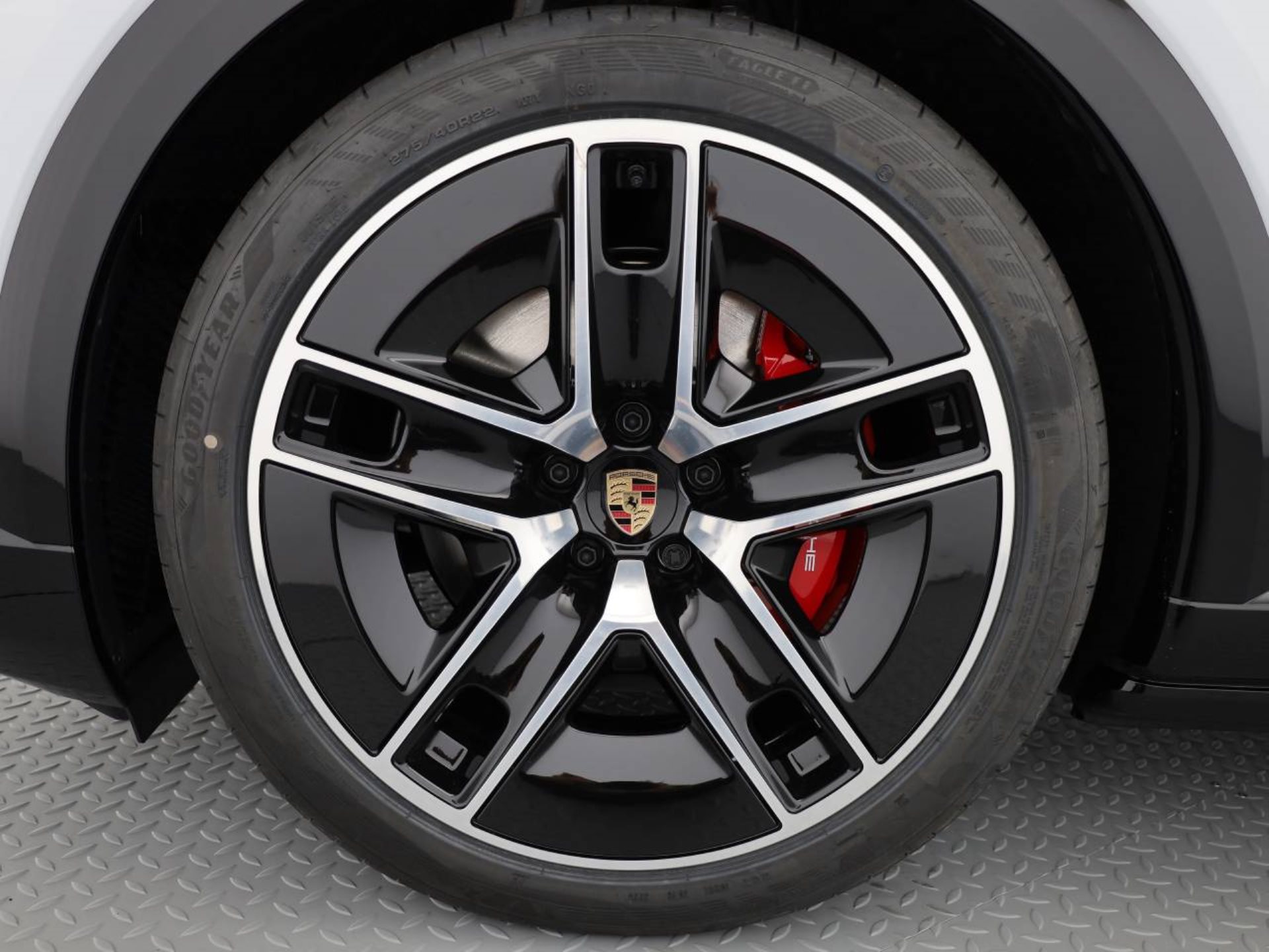 PORSCHE Cayenne S Coupé Electric-image-8