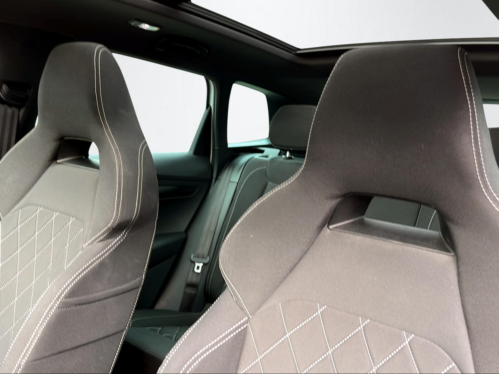 SKODA Karoq 2.0 TSI SportLine DSG 4x4-image-12