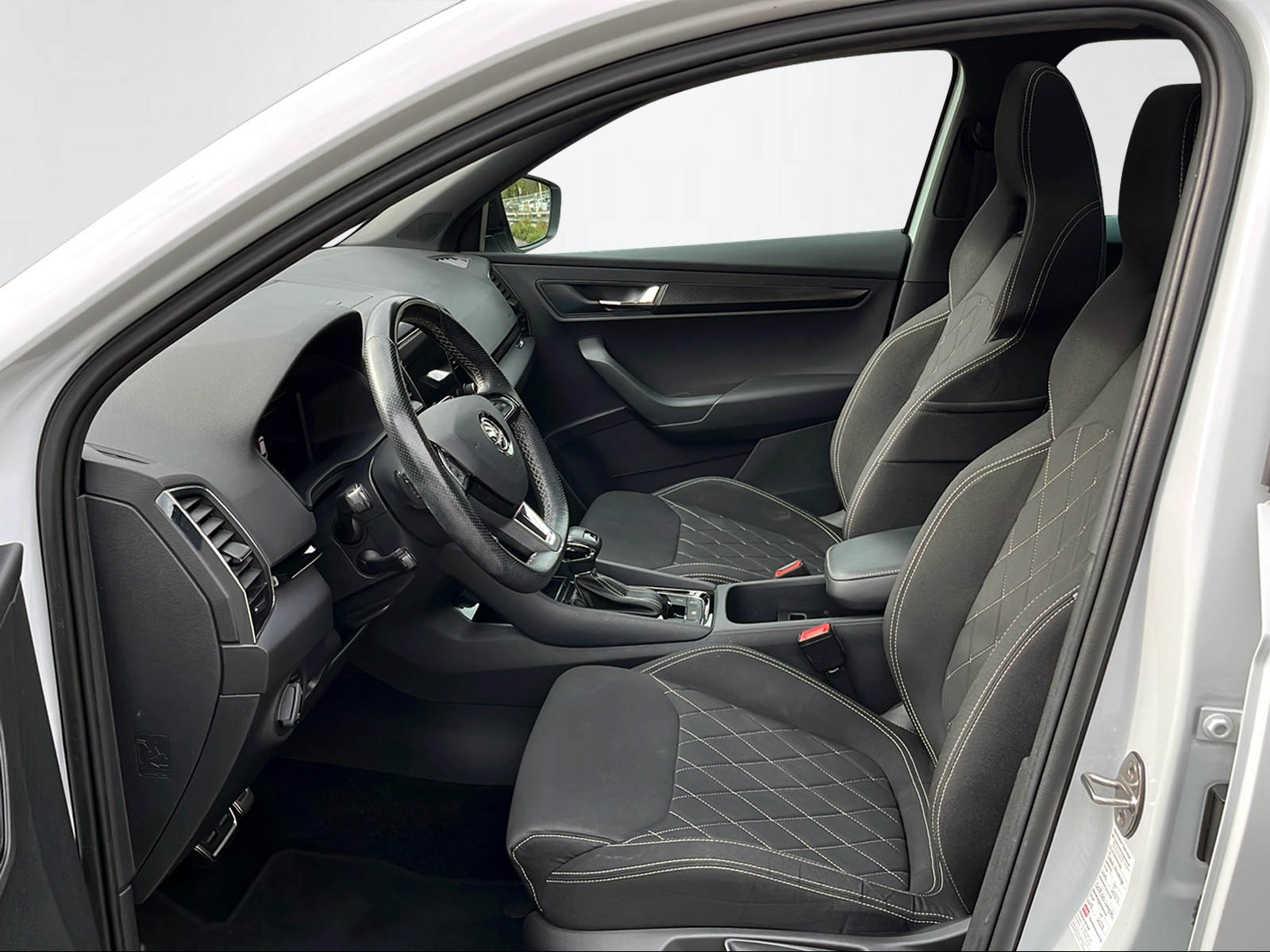 SKODA Karoq 2.0 TSI SportLine DSG 4x4-image-7