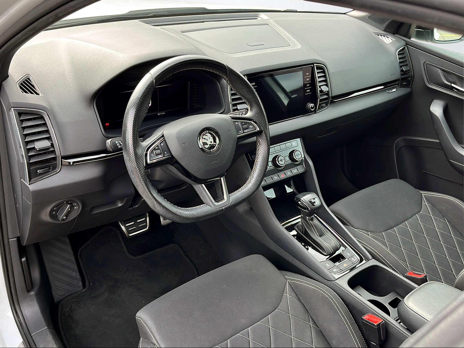 SKODA Karoq 2.0 TSI SportLine DSG 4x4-image-10