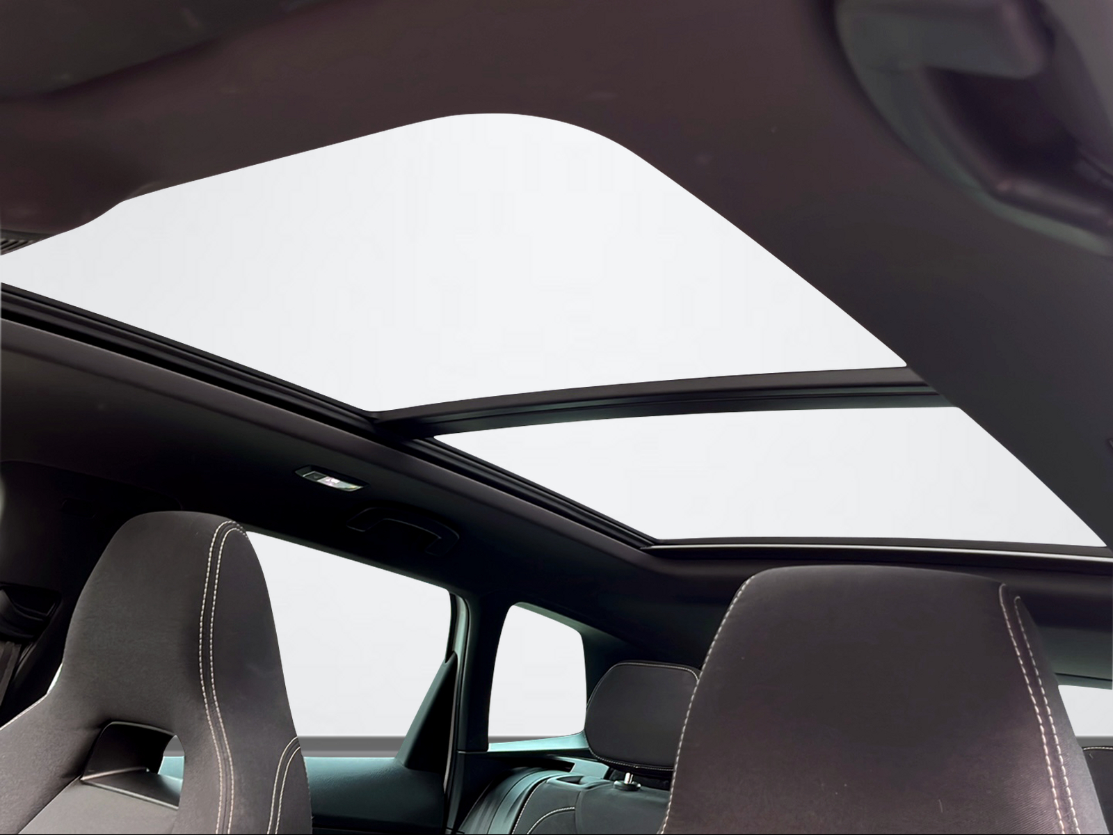 SKODA Karoq 2.0 TSI SportLine DSG 4x4-image-13