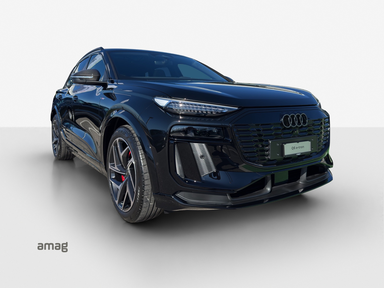 AUDI Q6 e-tron quattro-image-8