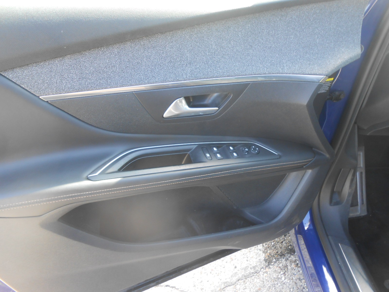 PEUGEOT 3008 1.6 THP GT Line EAT-image-8