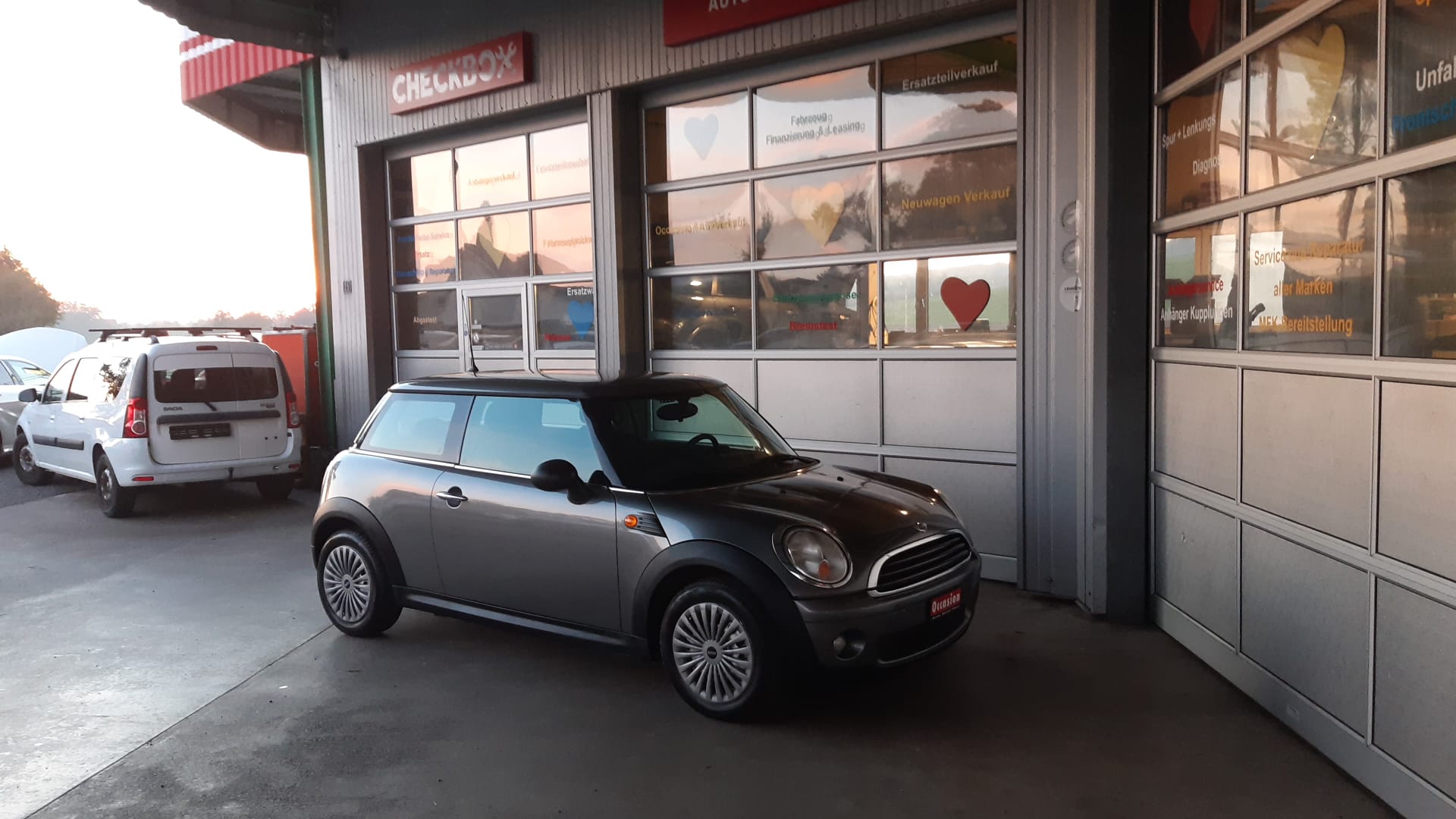 MINI One-image-5