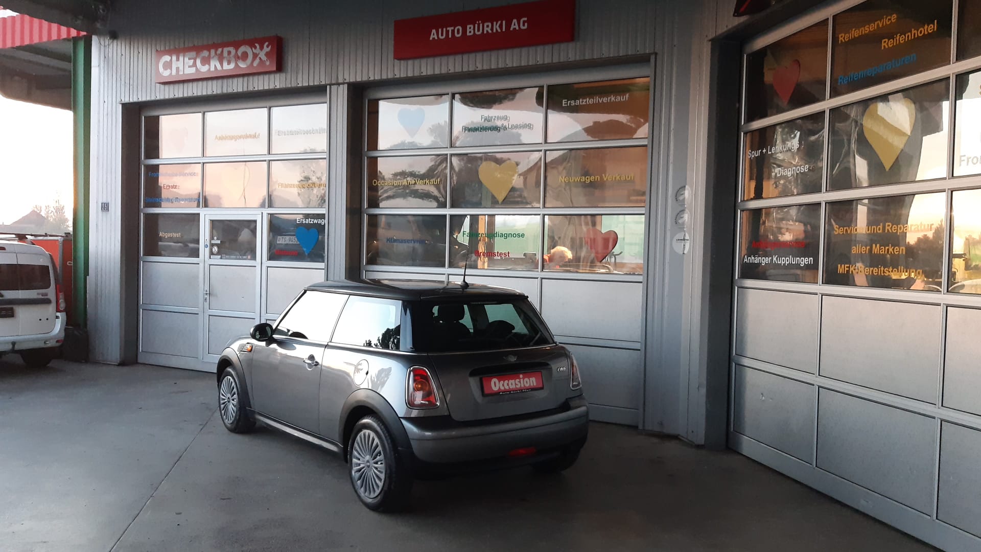 MINI One-image-9