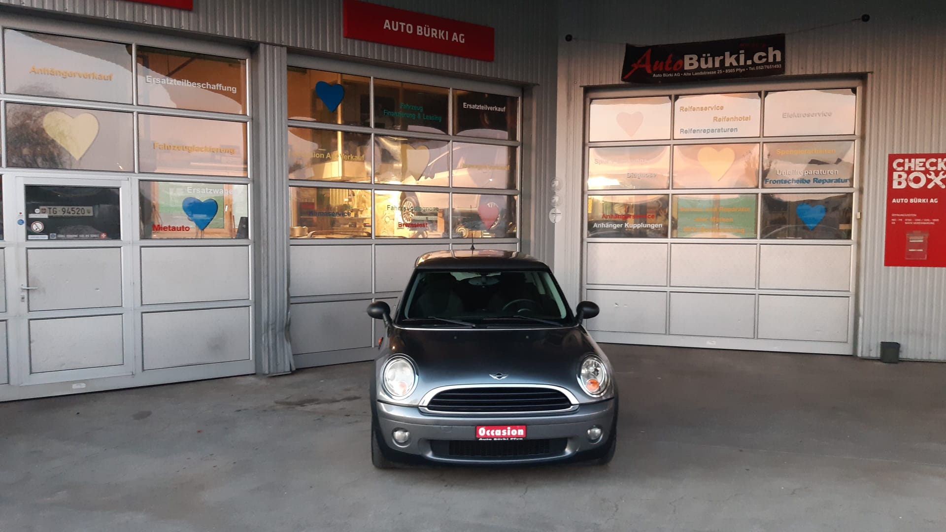 MINI One-image-3