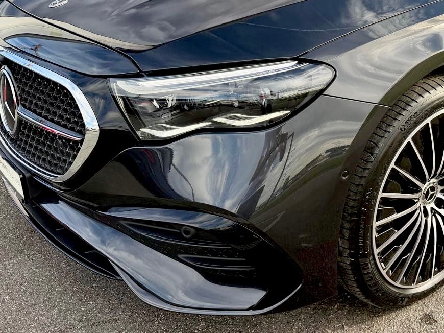 MERCEDES-BENZ E 300 e AMG Line 4Matic EQ Hybrid 9G-Tronic-image-5