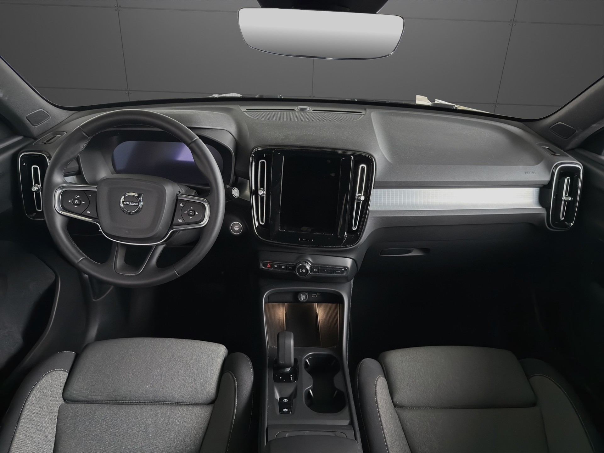 VOLVO XC40 B3 Benzin Mild Hybrid Xcite DCT-image-11