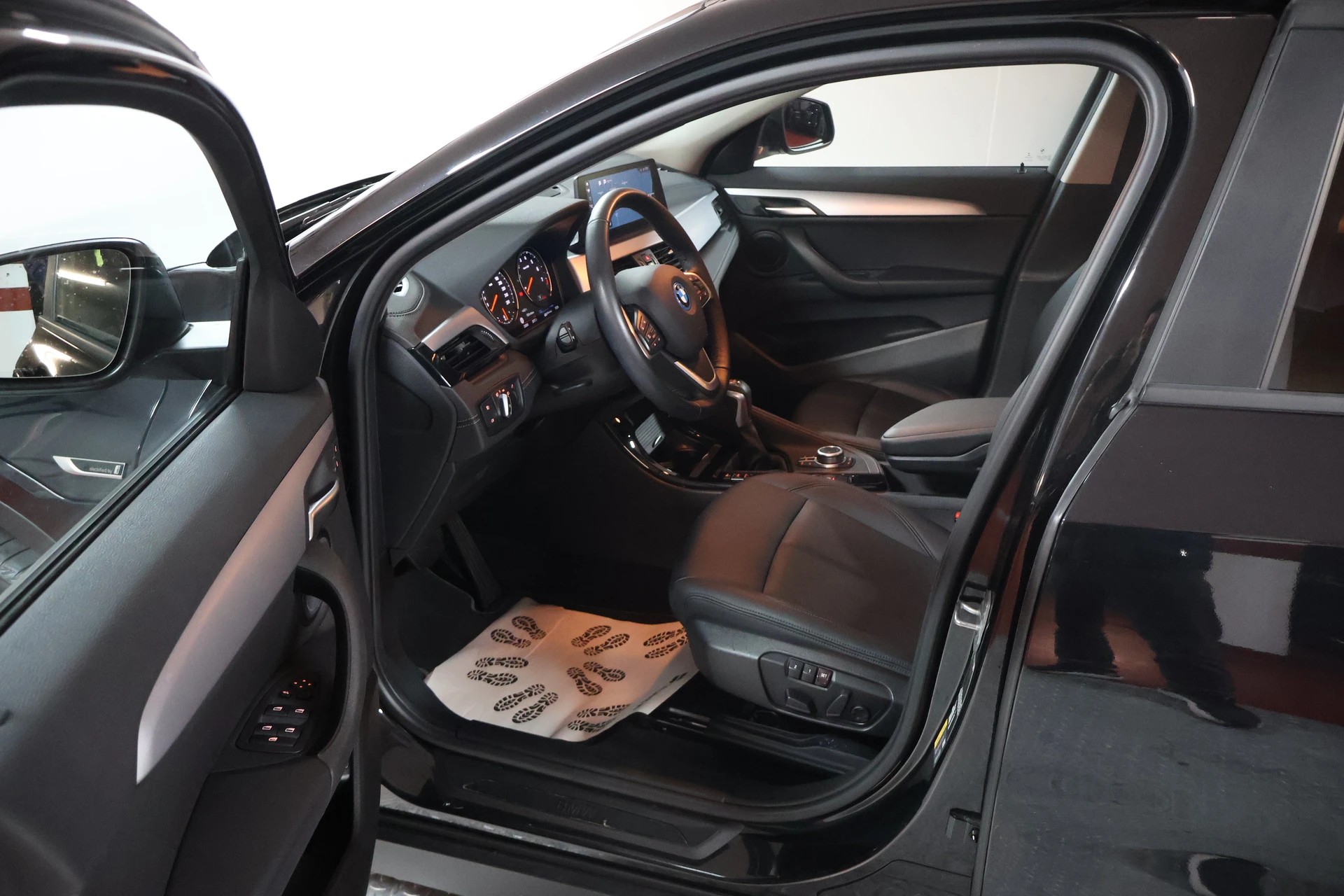 BMW X2 xDrive 25e M Mesh Steptronic-image-6