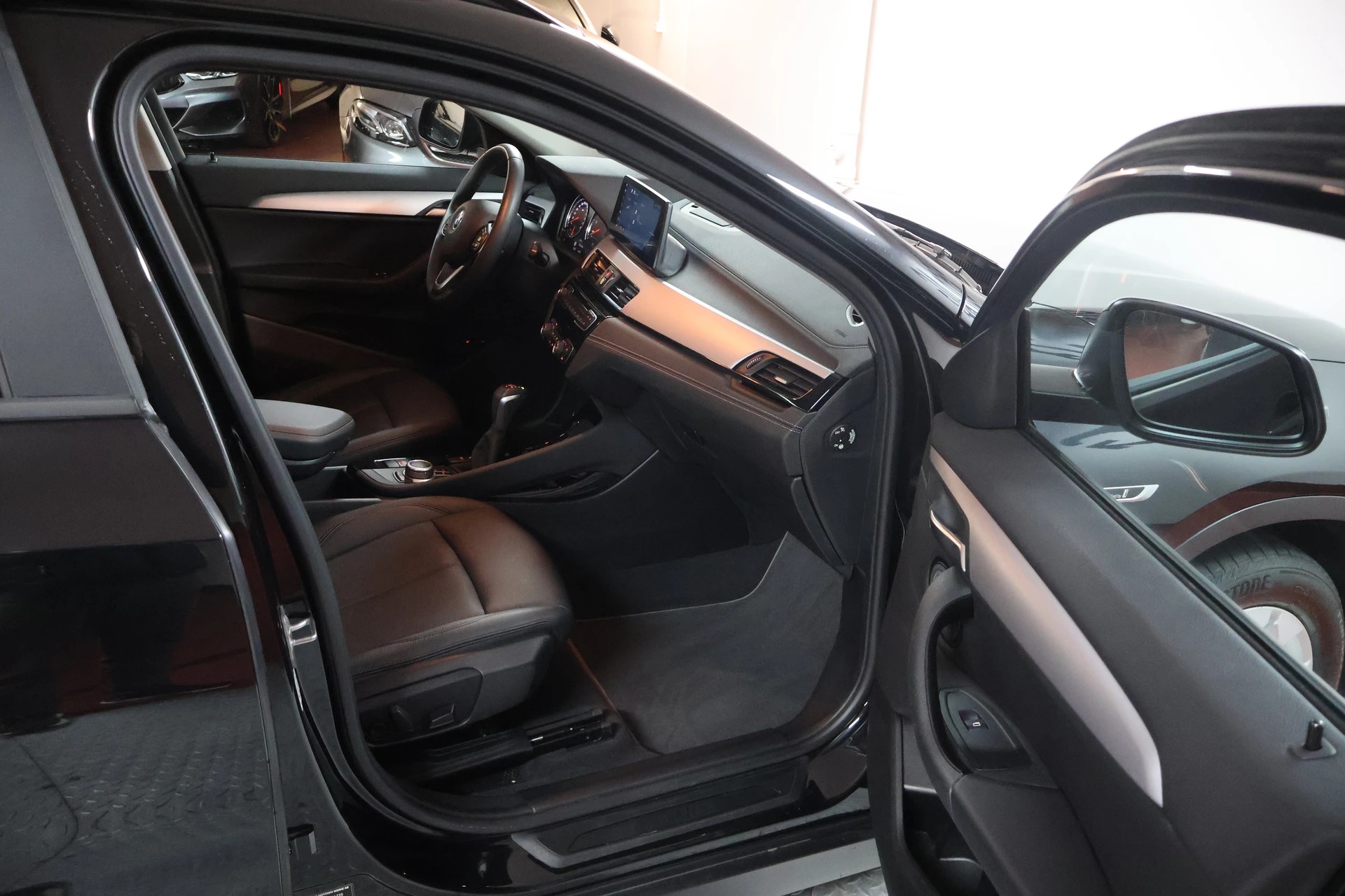 BMW X2 xDrive 25e M Mesh Steptronic-image-14