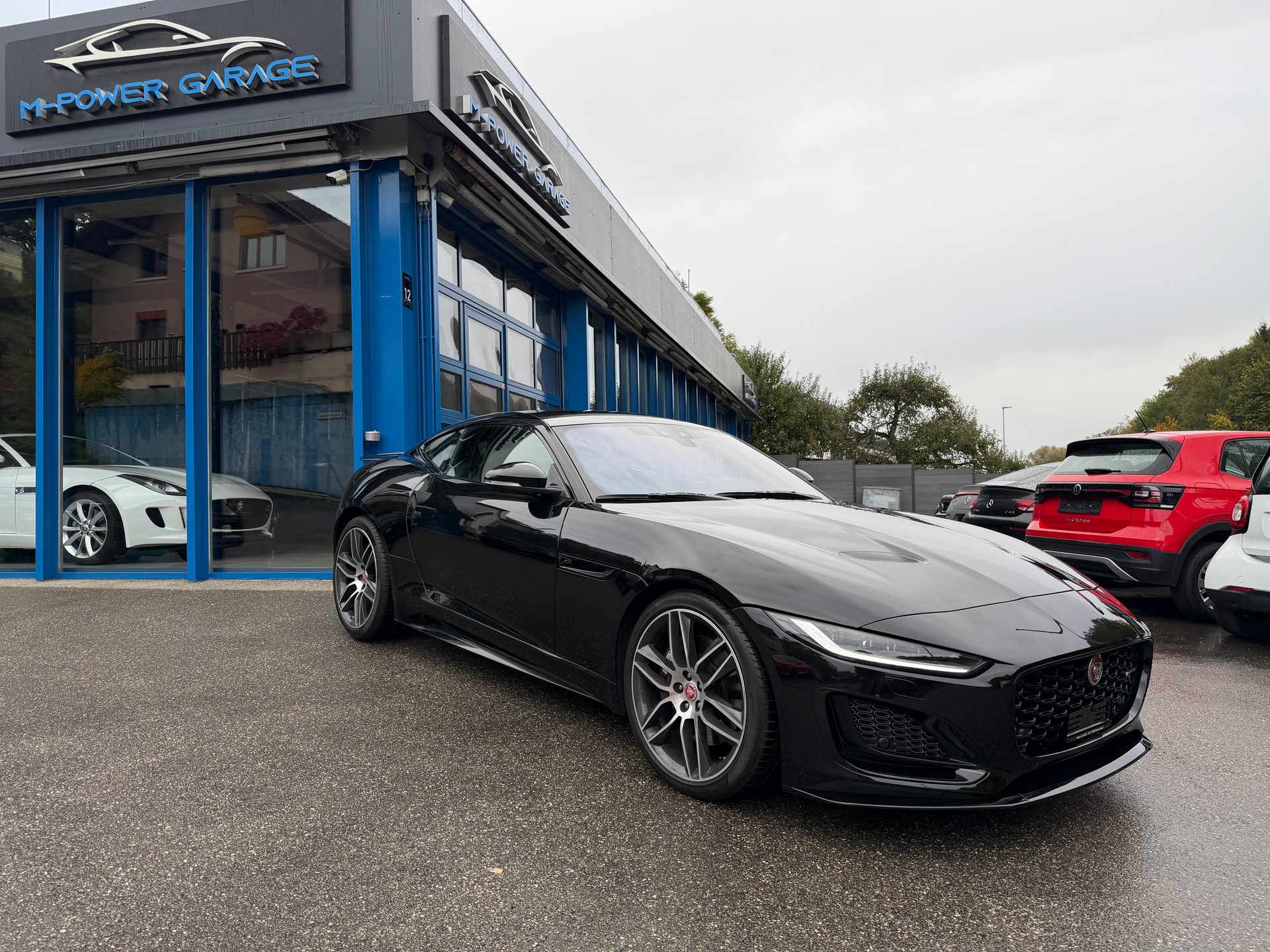 JAGUAR F-Type Coupé 2.0 I4 R-Dynamic Automatik-image-1
