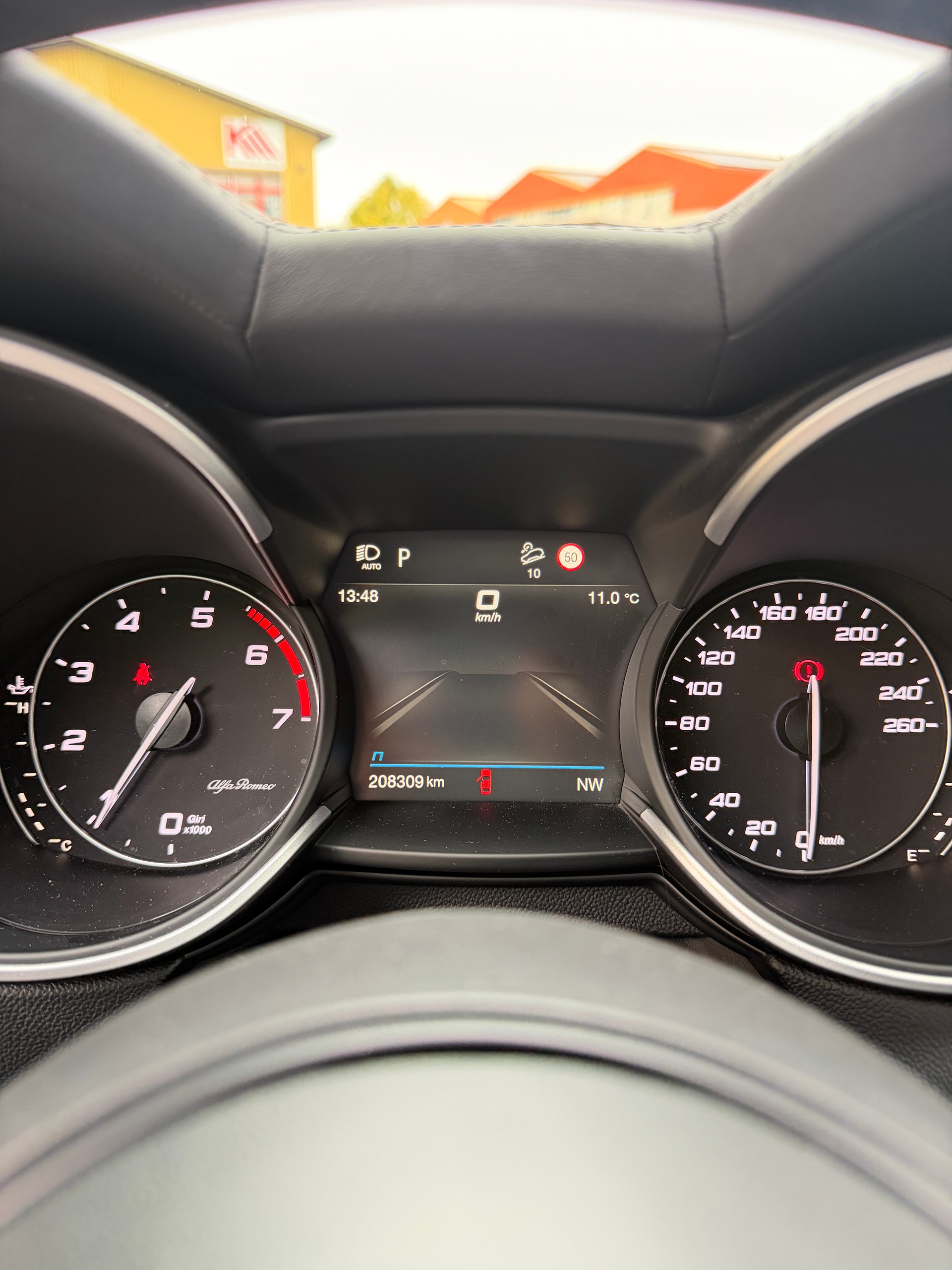 ALFA ROMEO Stelvio 2.0 Veloce Q4 Automatic-image-11