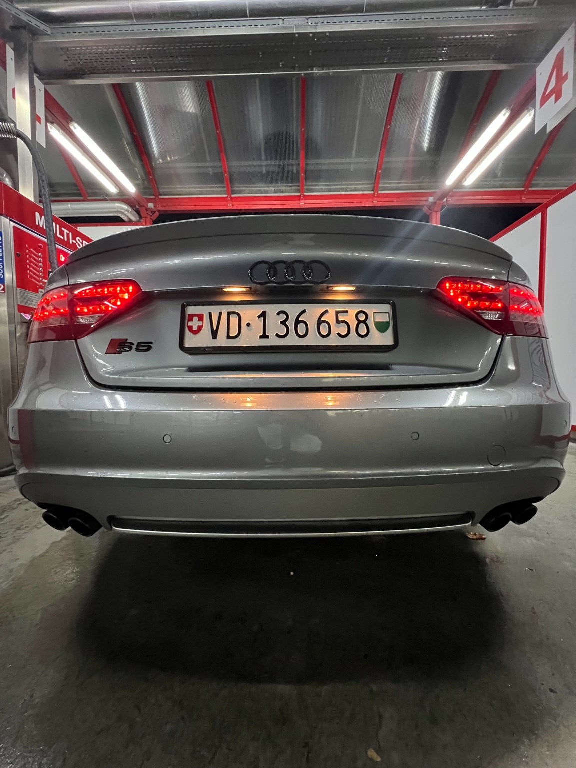 AUDI S5 Sportback 3.0 TFSI quattro S-tronic-image-9