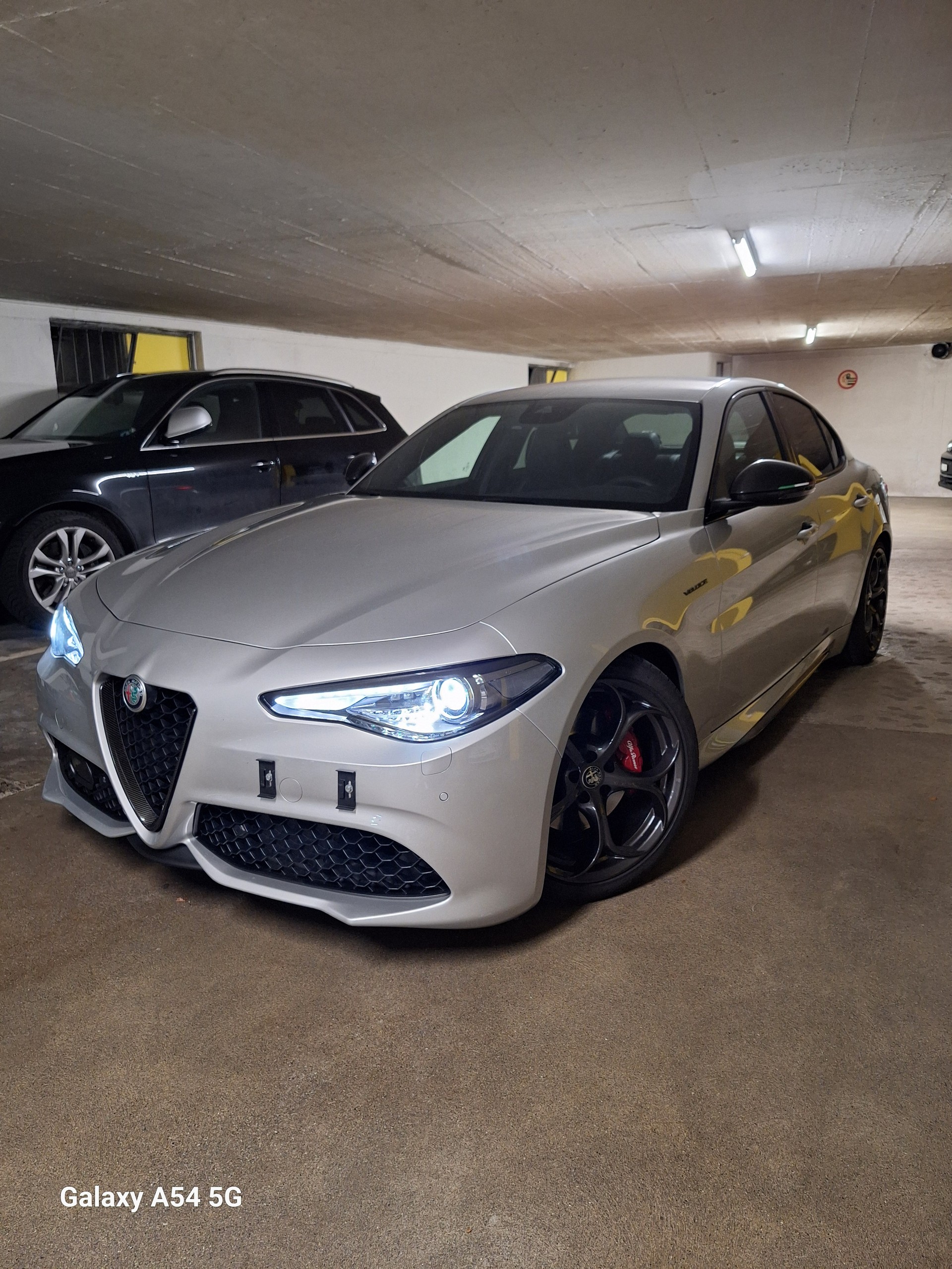 ALFA ROMEO Giulia 2.0 Veloce TI *LEASING MÖGLICH* ab mfk/service