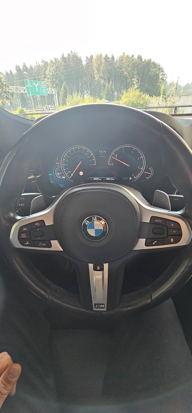 BMW 630d GT xDrive Sport Line Steptronic-image-5