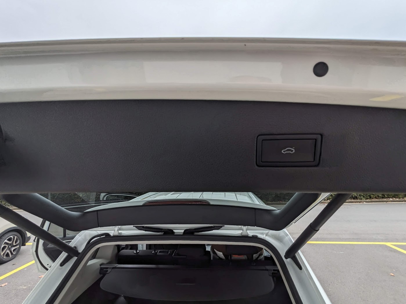 VW Tiguan Allspace 2.0 TDI SCR Highline 4MotionDSG-image-11
