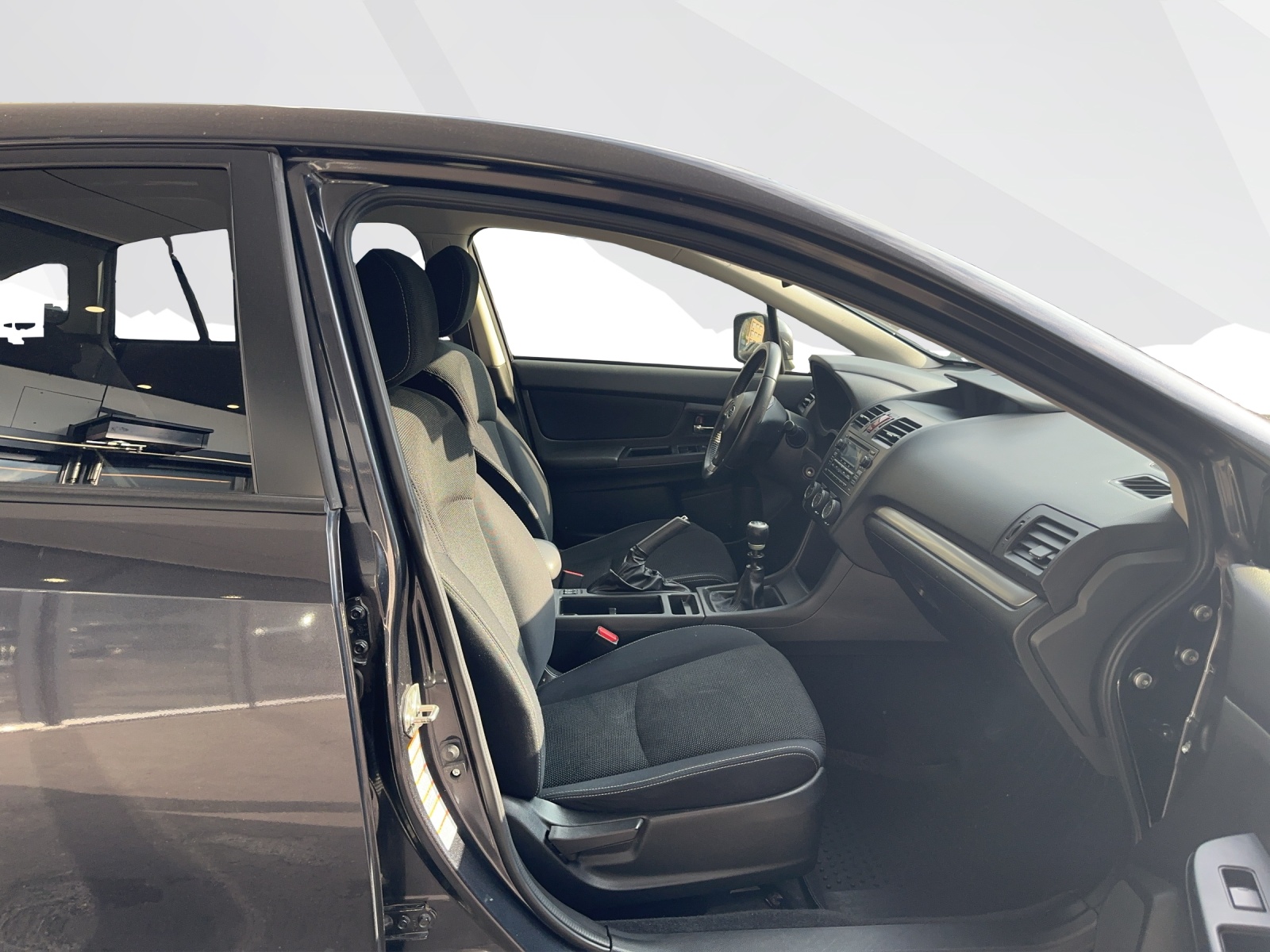 SUBARU XV 2.0 D Swiss Two-image-12