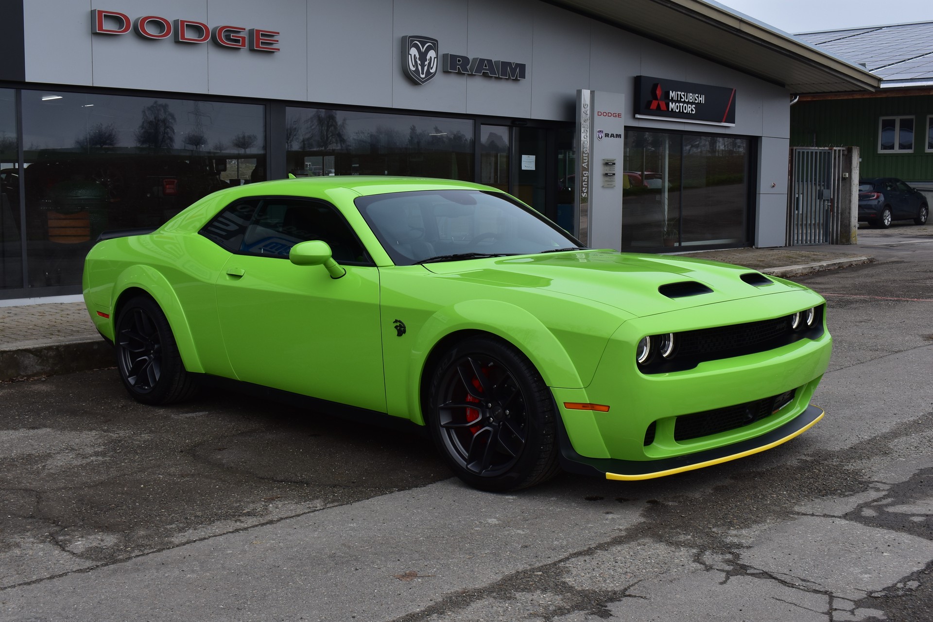 DODGE Challenger SRT Hellcat Widebody Last Call-image-1