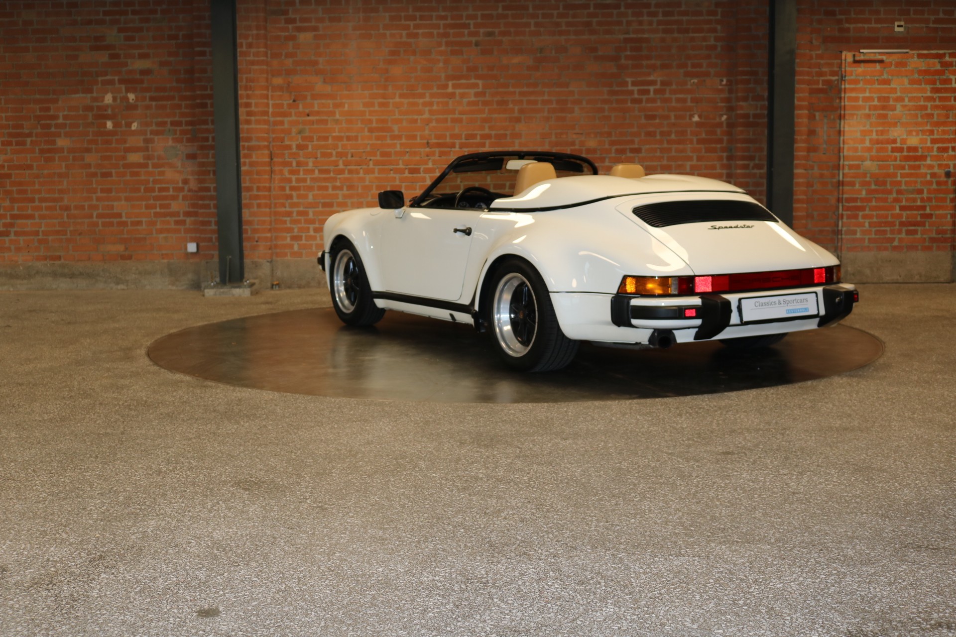 PORSCHE 911 Speedster-image-4
