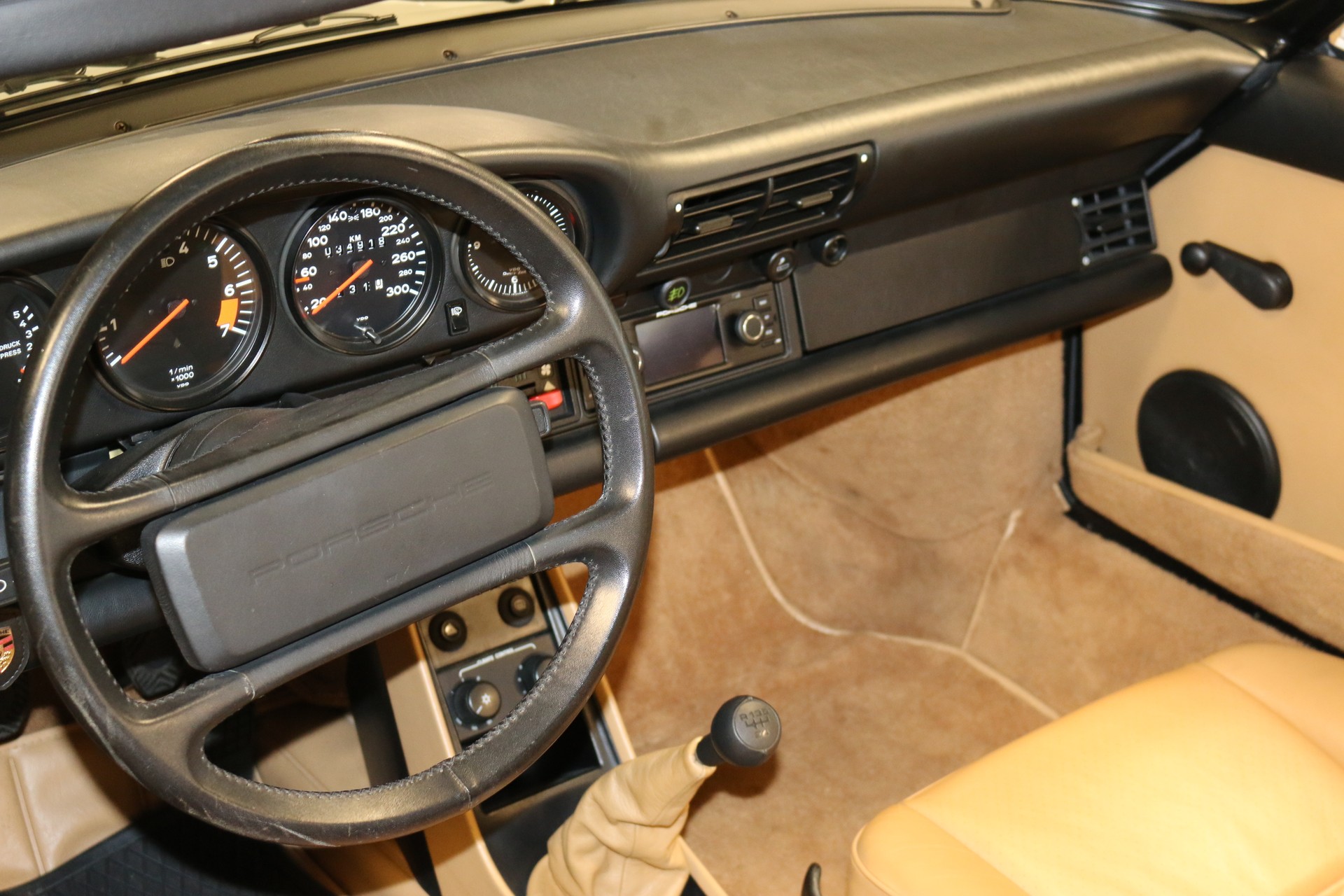 PORSCHE 911 Speedster-image-6