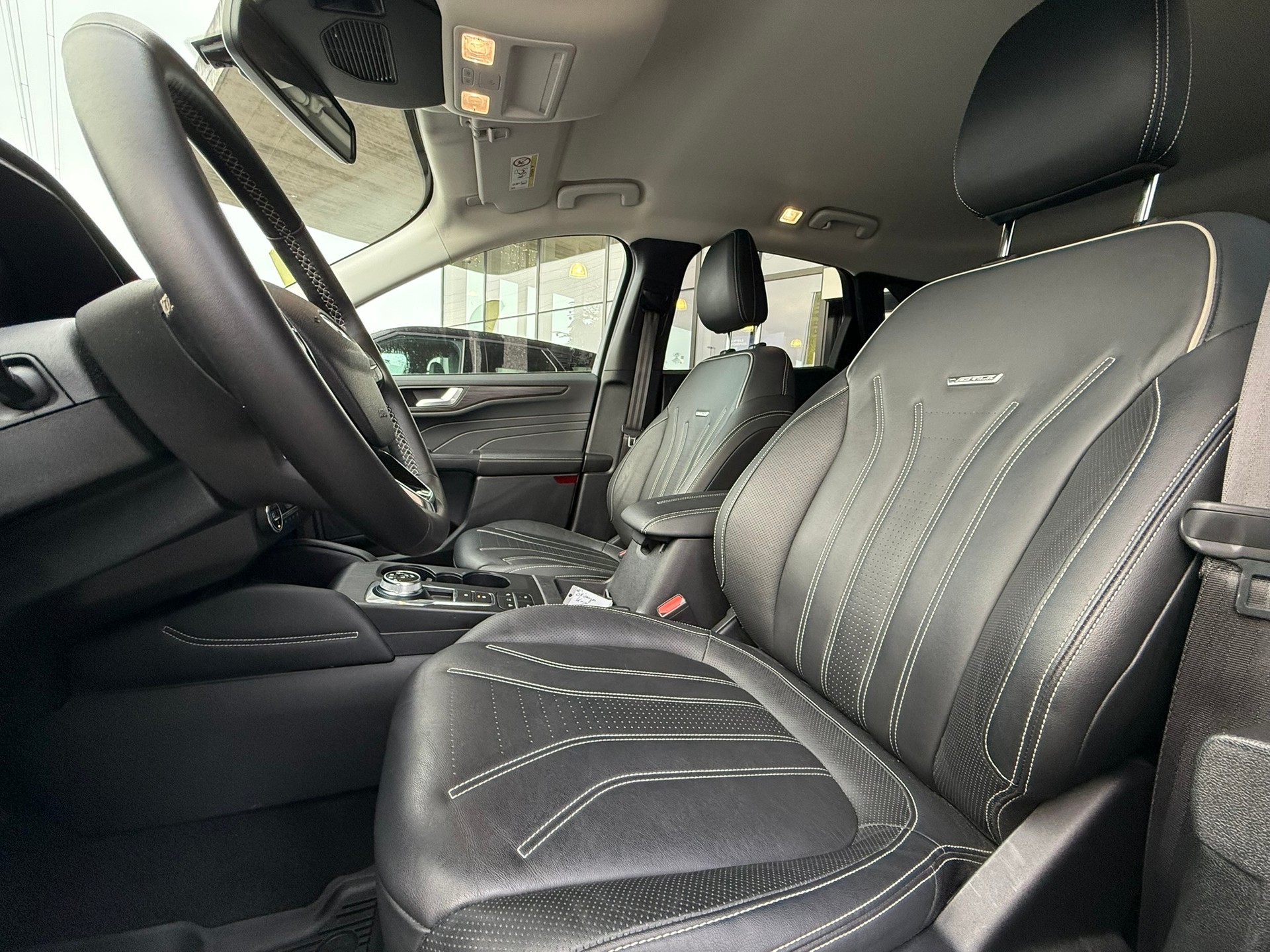 FORD Kuga 2.5 PHEV Vignale 2WD PERLWEISS-image-6