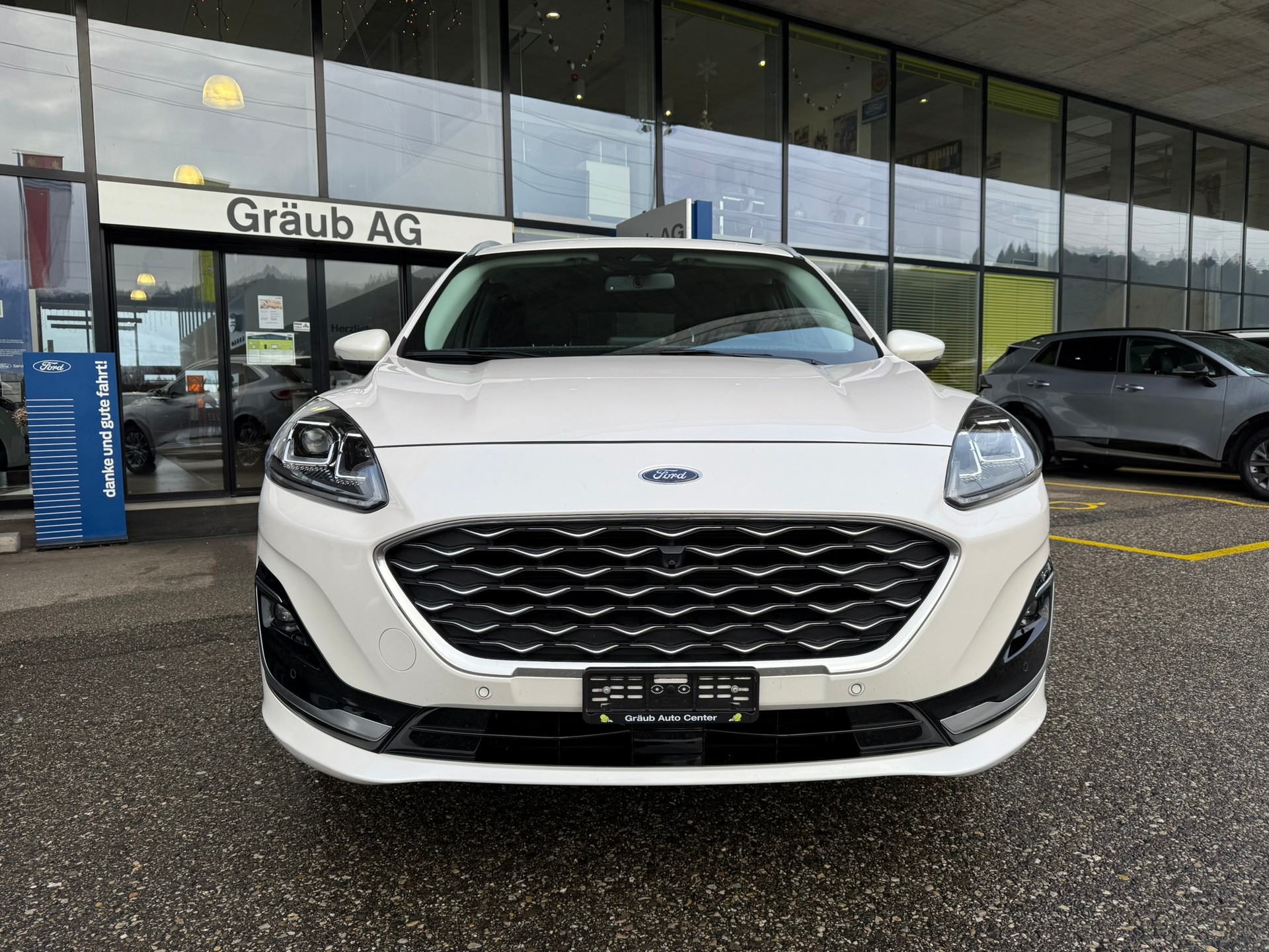FORD Kuga 2.5 PHEV Vignale 2WD PERLWEISS-image-1