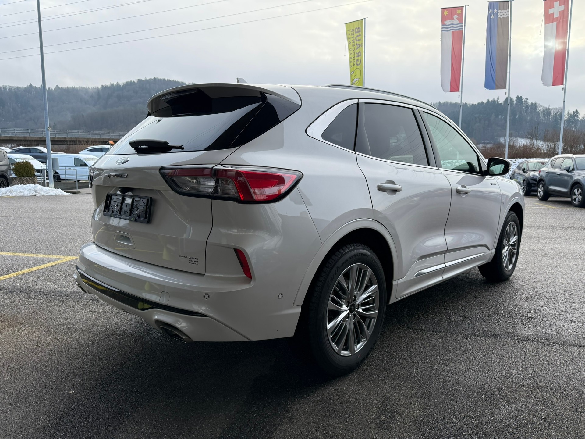 FORD Kuga 2.5 PHEV Vignale 2WD PERLWEISS-image-5