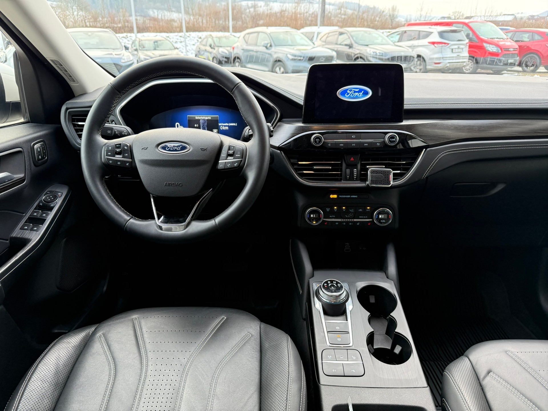 FORD Kuga 2.5 PHEV Vignale 2WD PERLWEISS-image-8