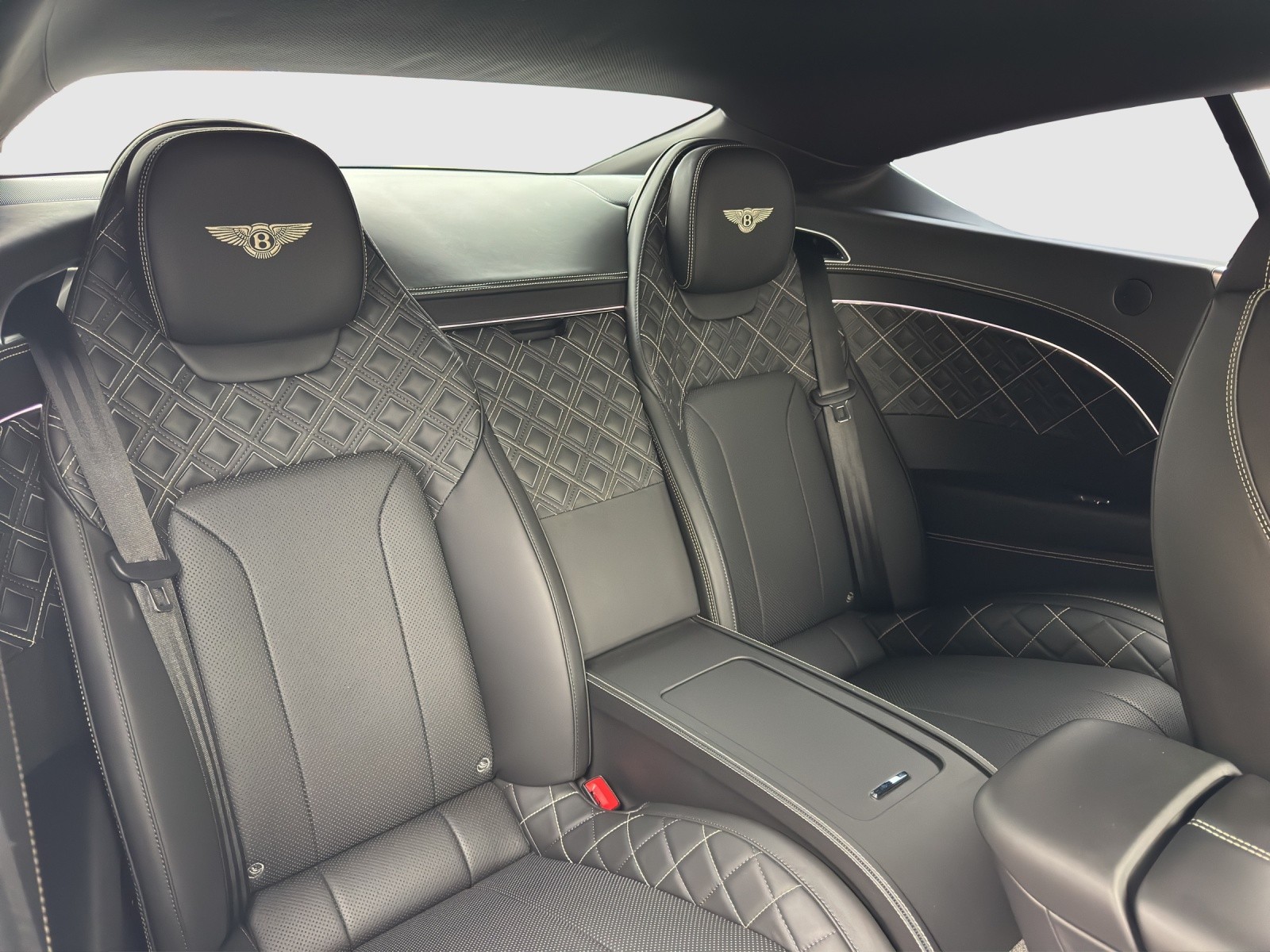 BENTLEY Continental GT 6.0 W12 First Edition-image-18