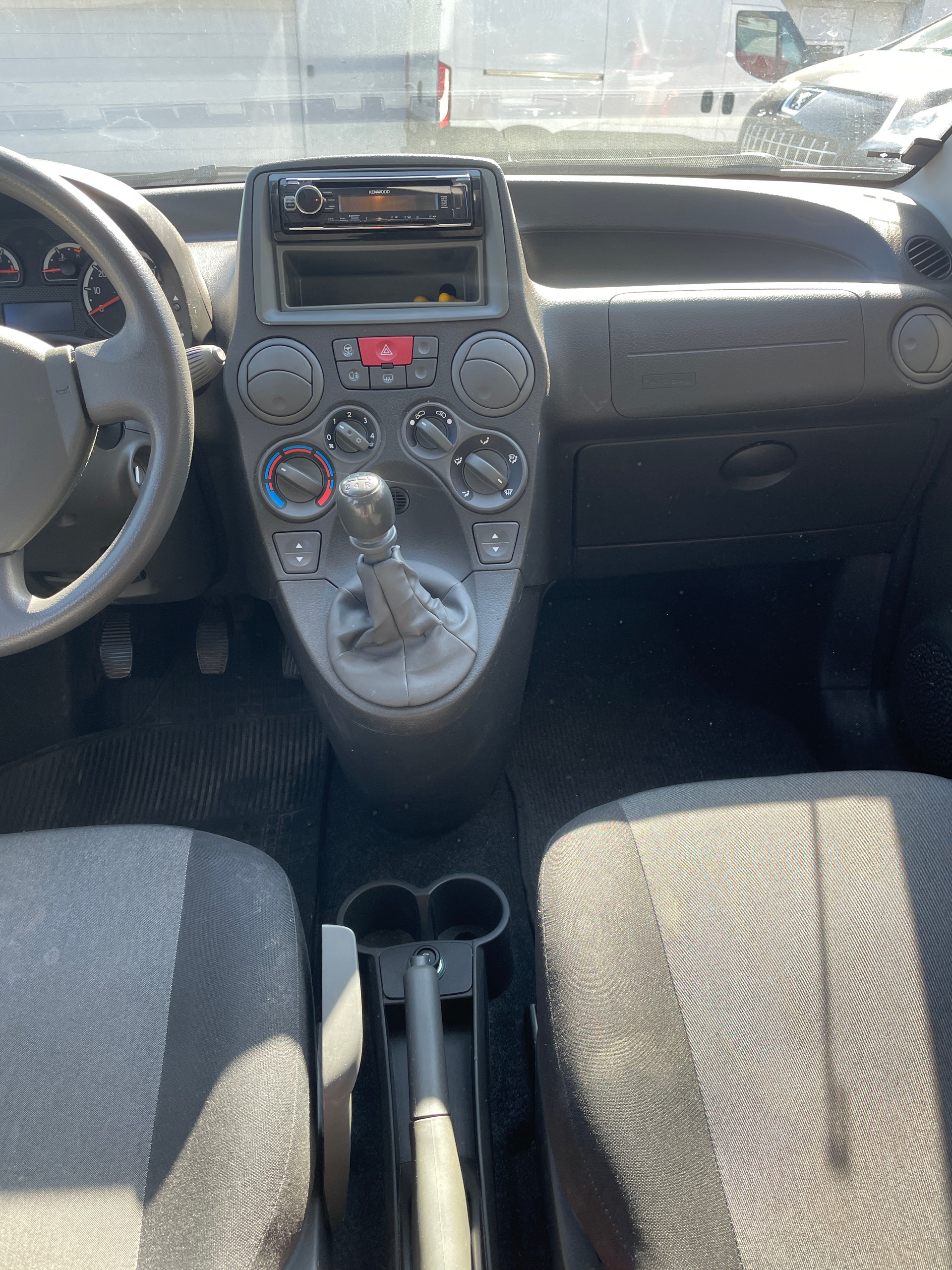FIAT Panda 1.3 16V JTD Cross 4x4-image-11