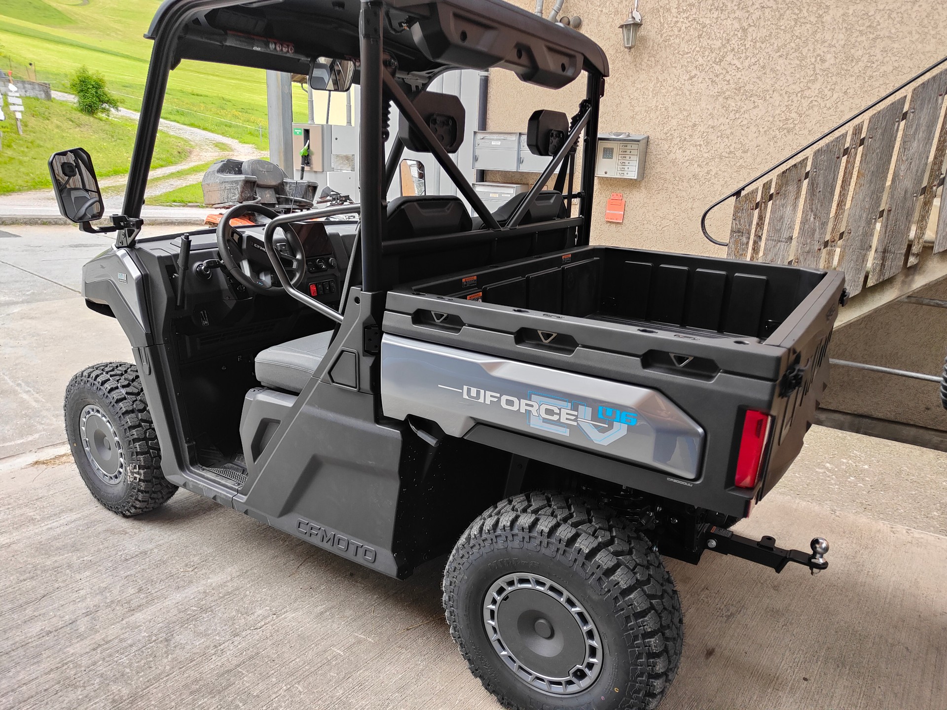 CF MOTO U6 EV-image-2
