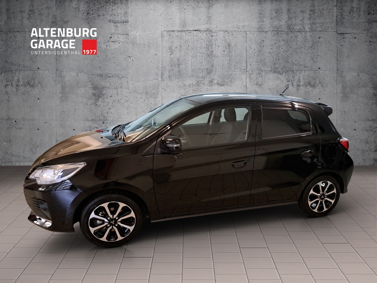 MITSUBISHI Space Star 1.2 MIVEC Intense+ CVT-image-1