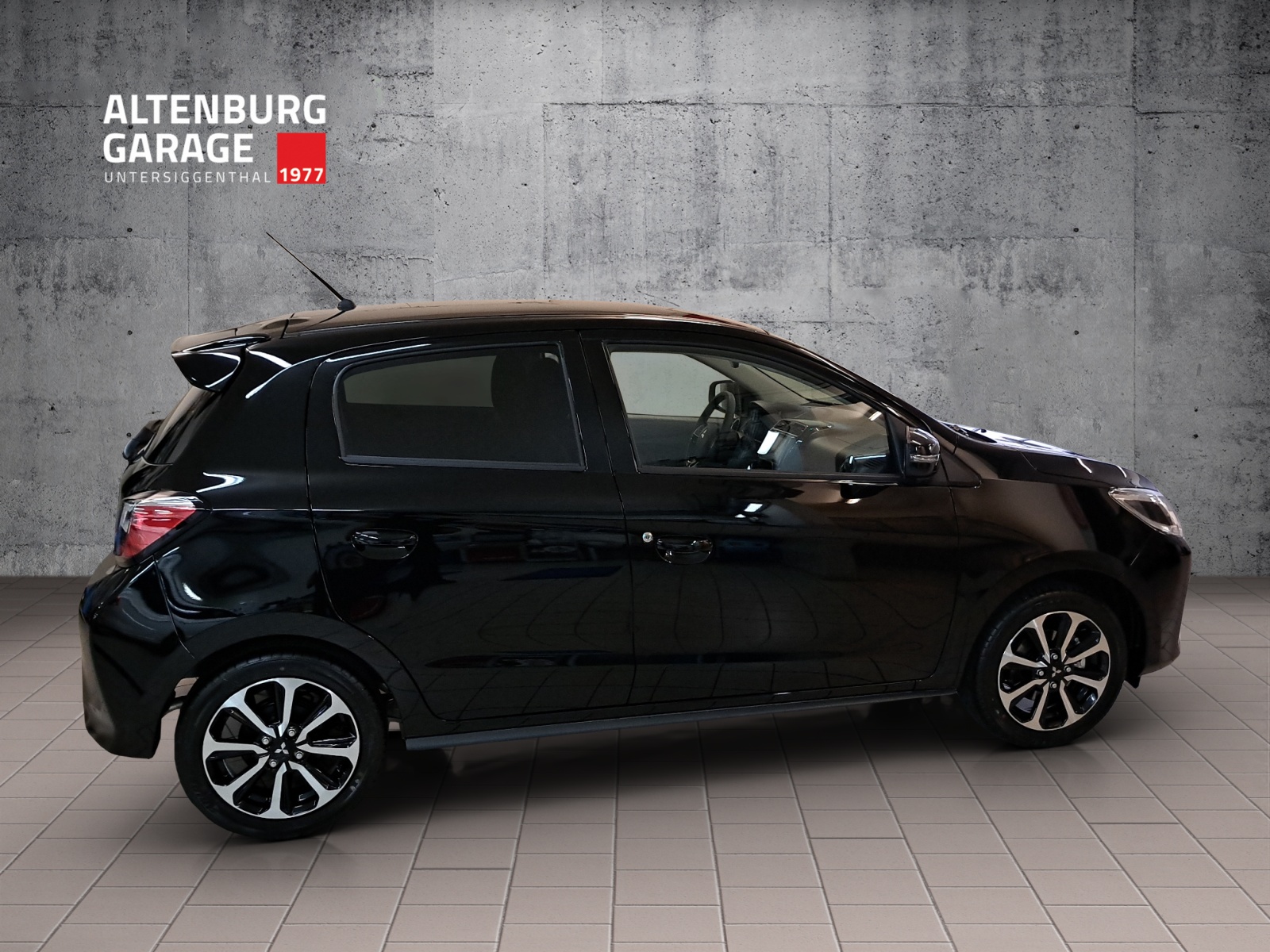 MITSUBISHI Space Star 1.2 MIVEC Intense+ CVT-image-5