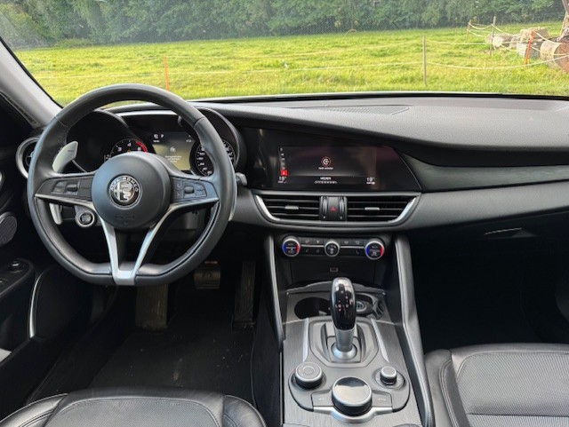 ALFA ROMEO Giulia 2.2 JTDM Super Automatic-image-4