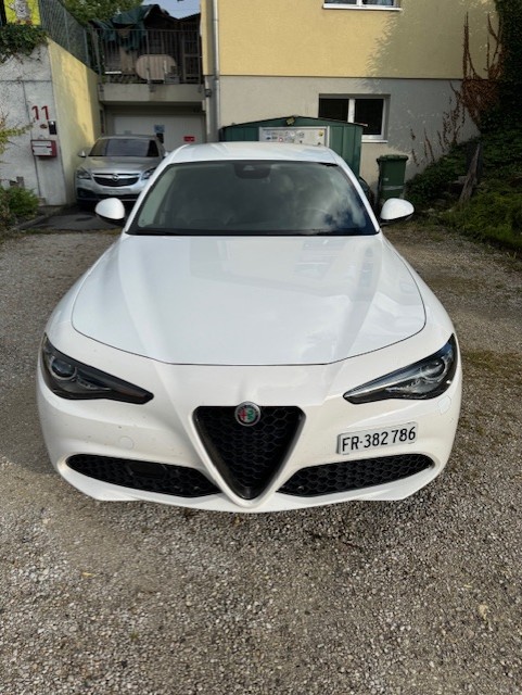 ALFA ROMEO Giulia 2.2 JTDM Super Automatic-image-3