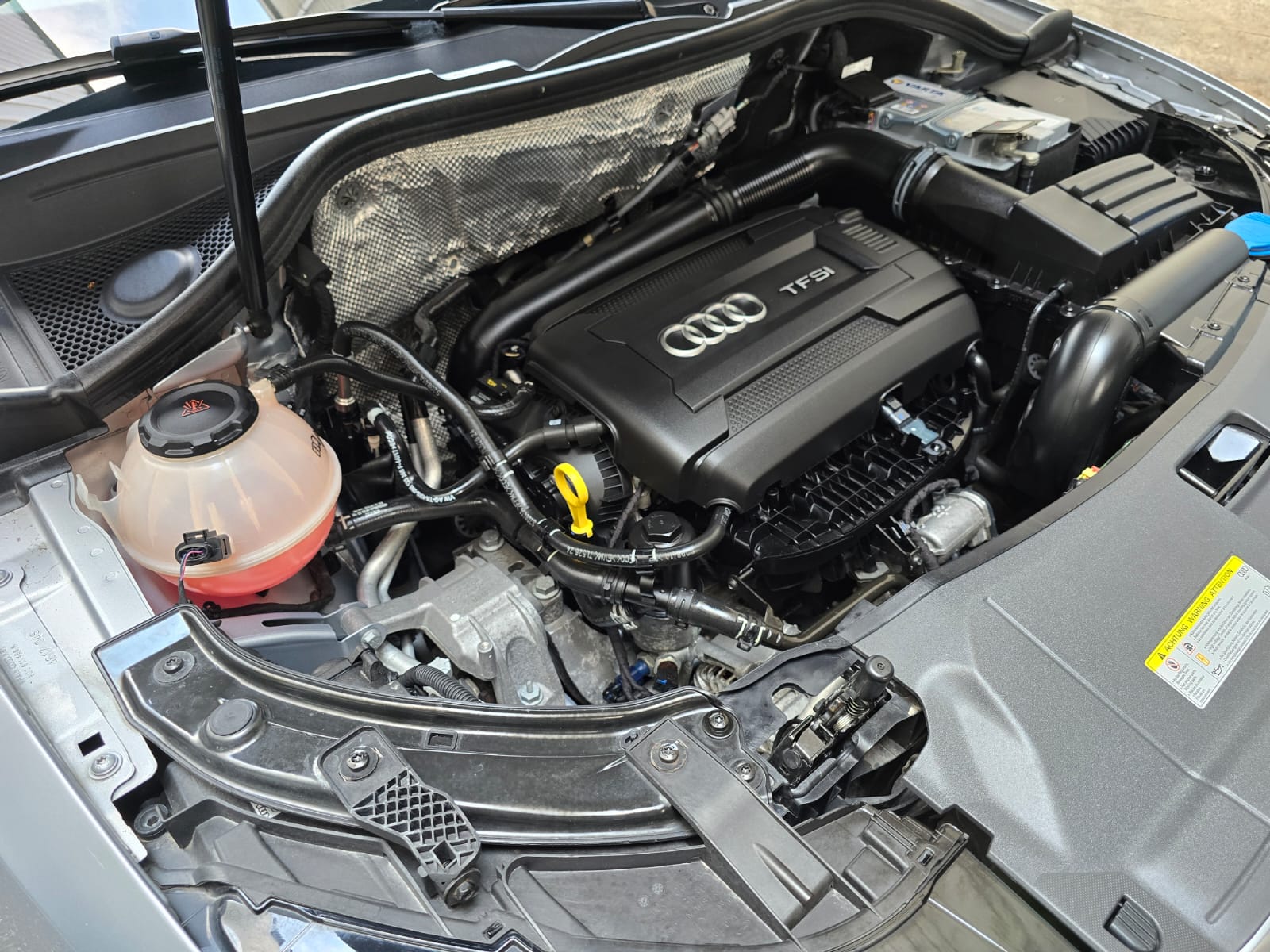 AUDI Q3 2.0 TFSI sport quattro S-tronic-image-22