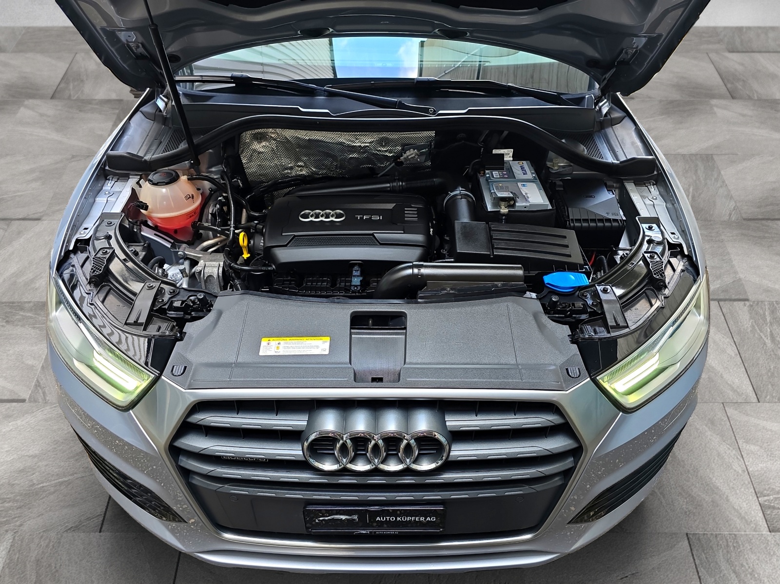 AUDI Q3 2.0 TFSI sport quattro S-tronic-image-23