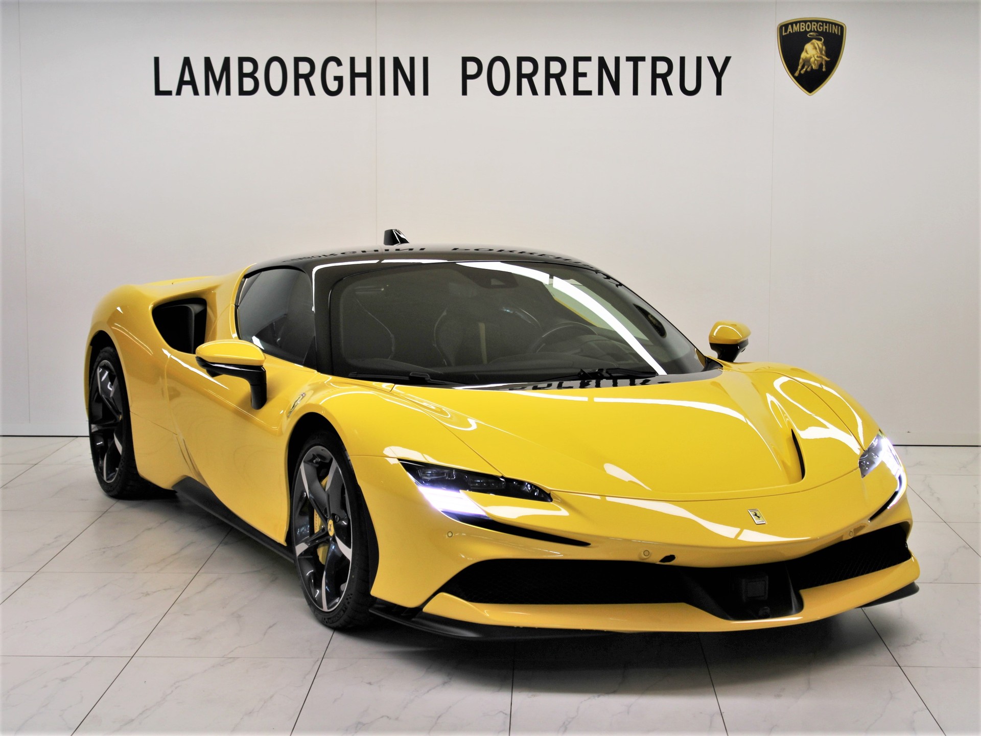 FERRARI SF90 Stradale-image-0