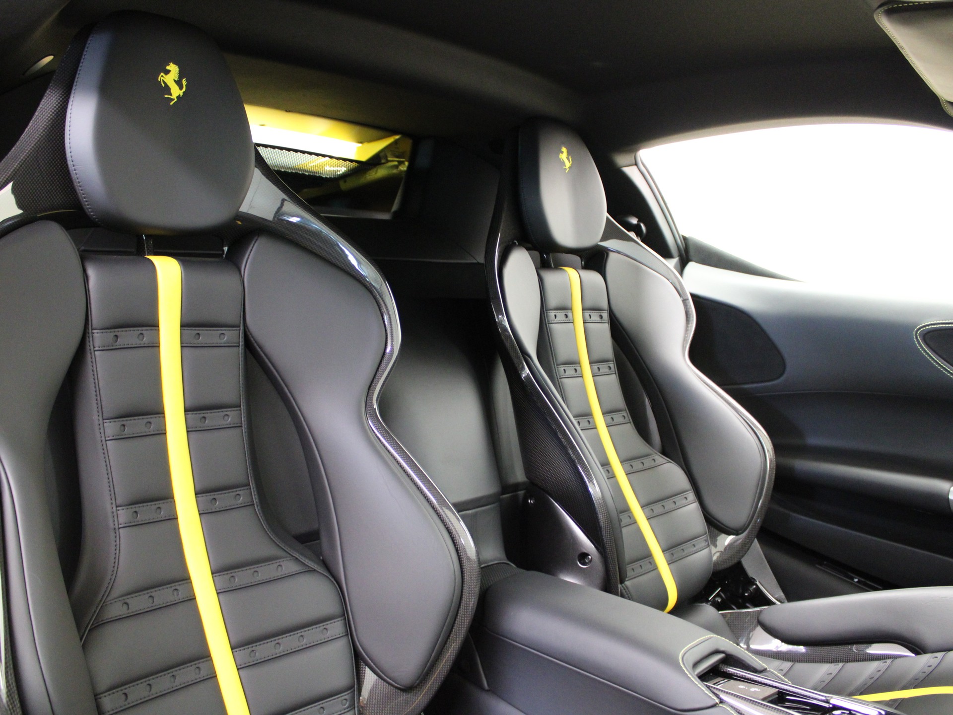 FERRARI SF90 Stradale-image-6