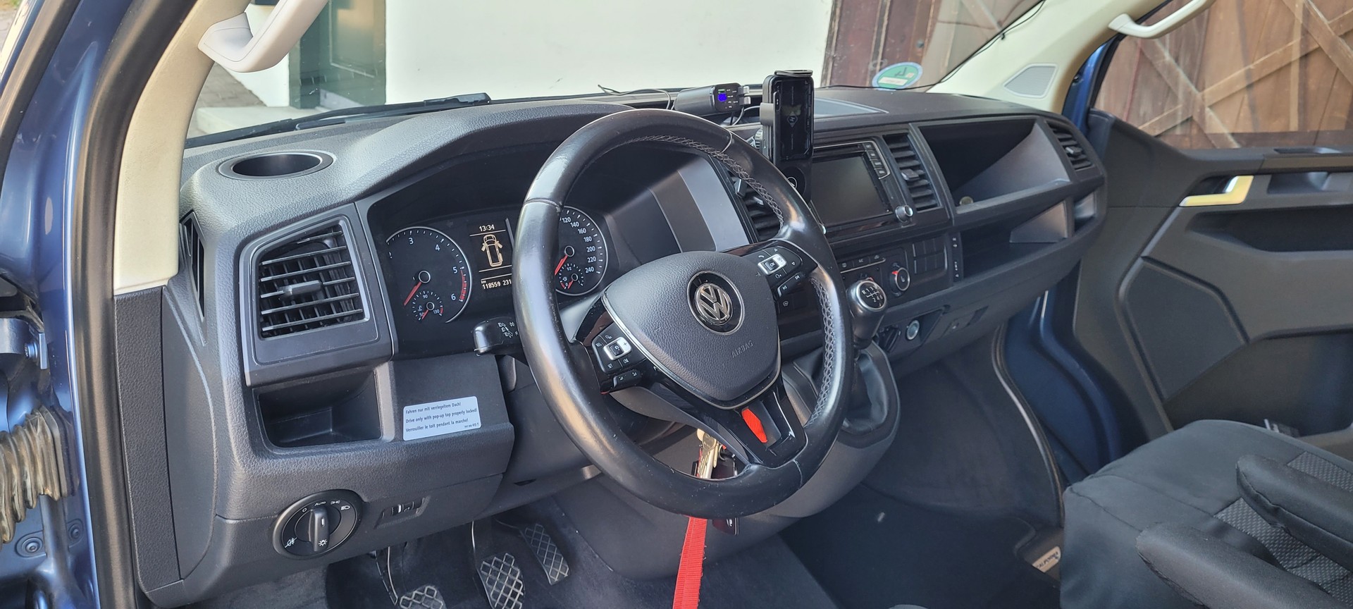 VW T6 California 2.0 TDI Beach Edition-image-4