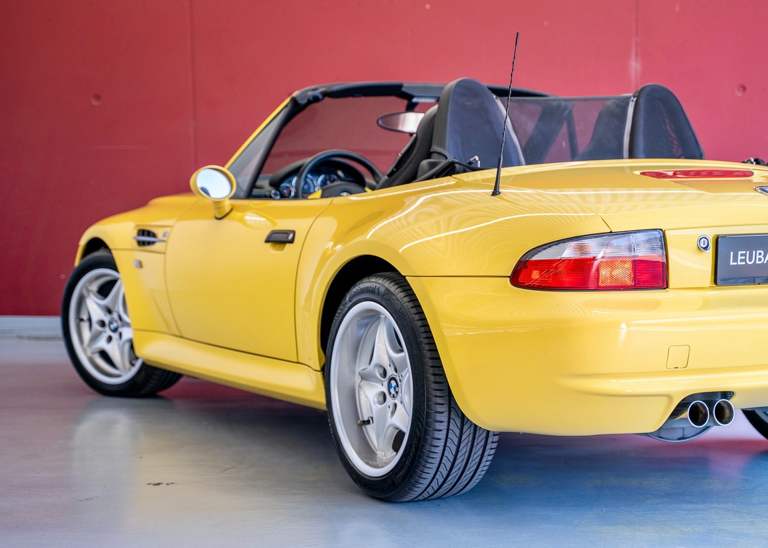 BMW Z3 M Roadster (Leasing 0.80%, Swiss car, 1st hand, BMW Individual, 1 of 1 in the World)-image-11