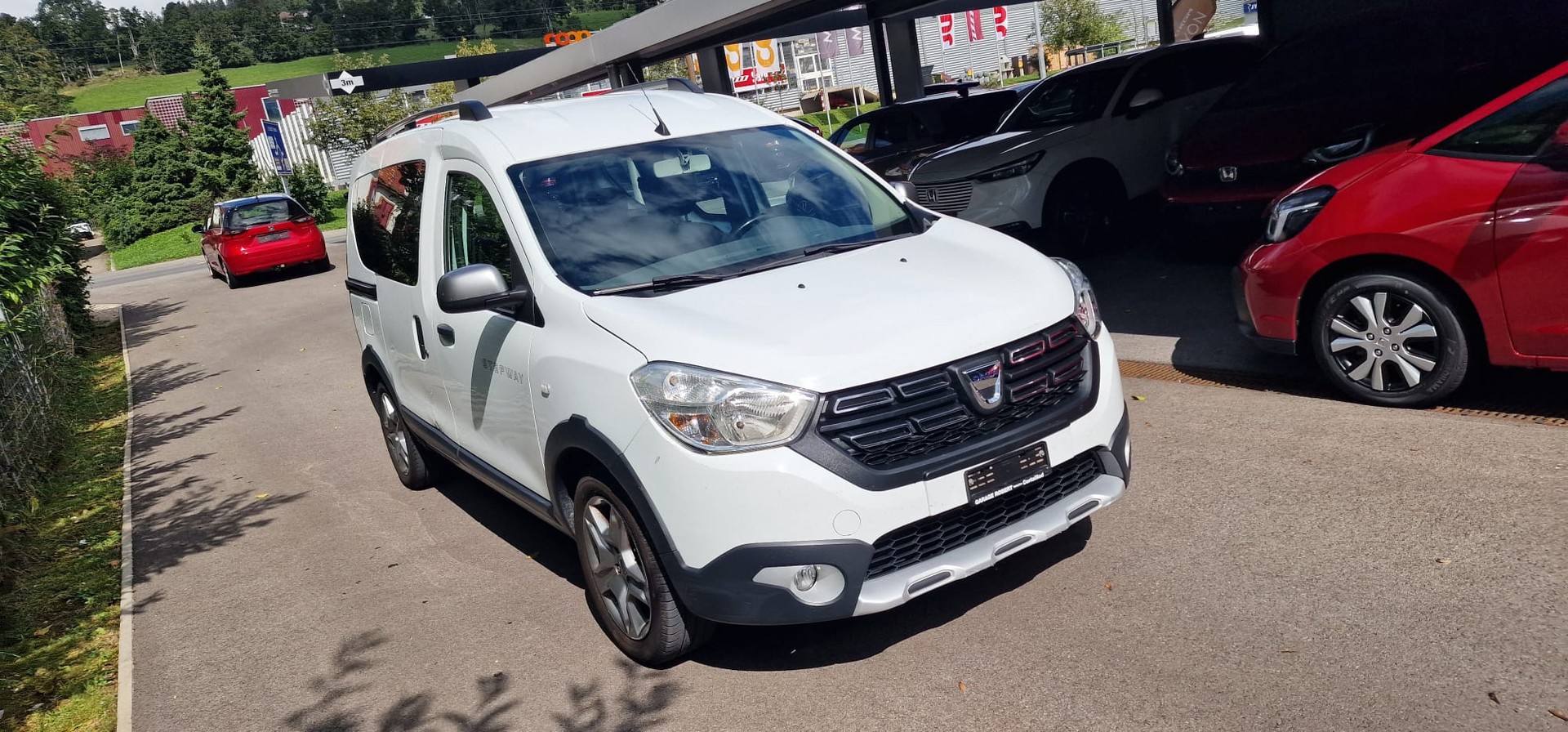 DACIA Dokker 1.2 T Stepway-image-1