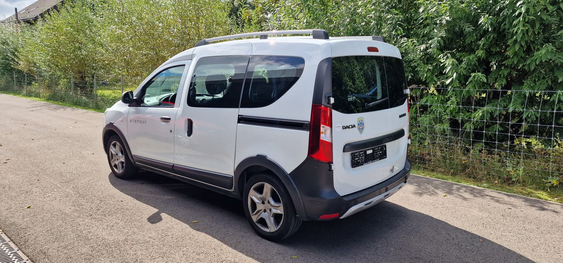 DACIA Dokker 1.2 T Stepway-image-4